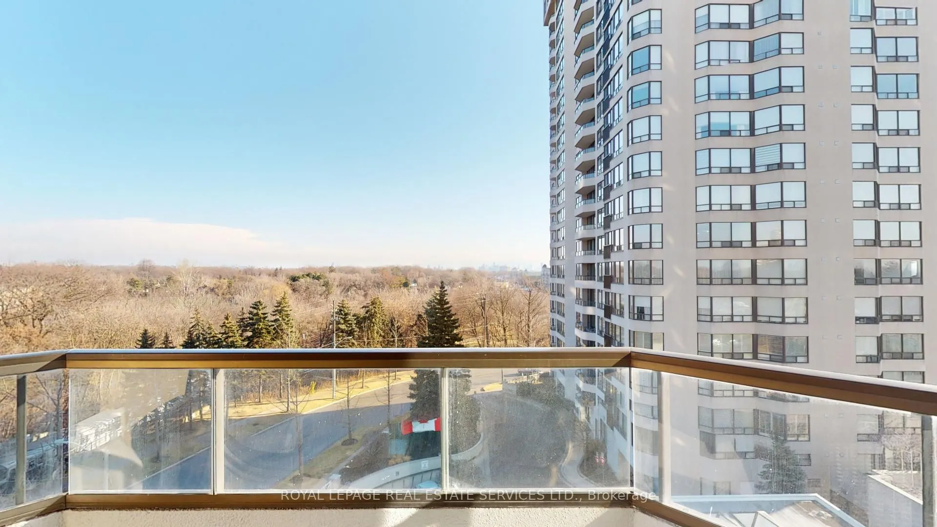 1 Aberfoyle Crescent, #712