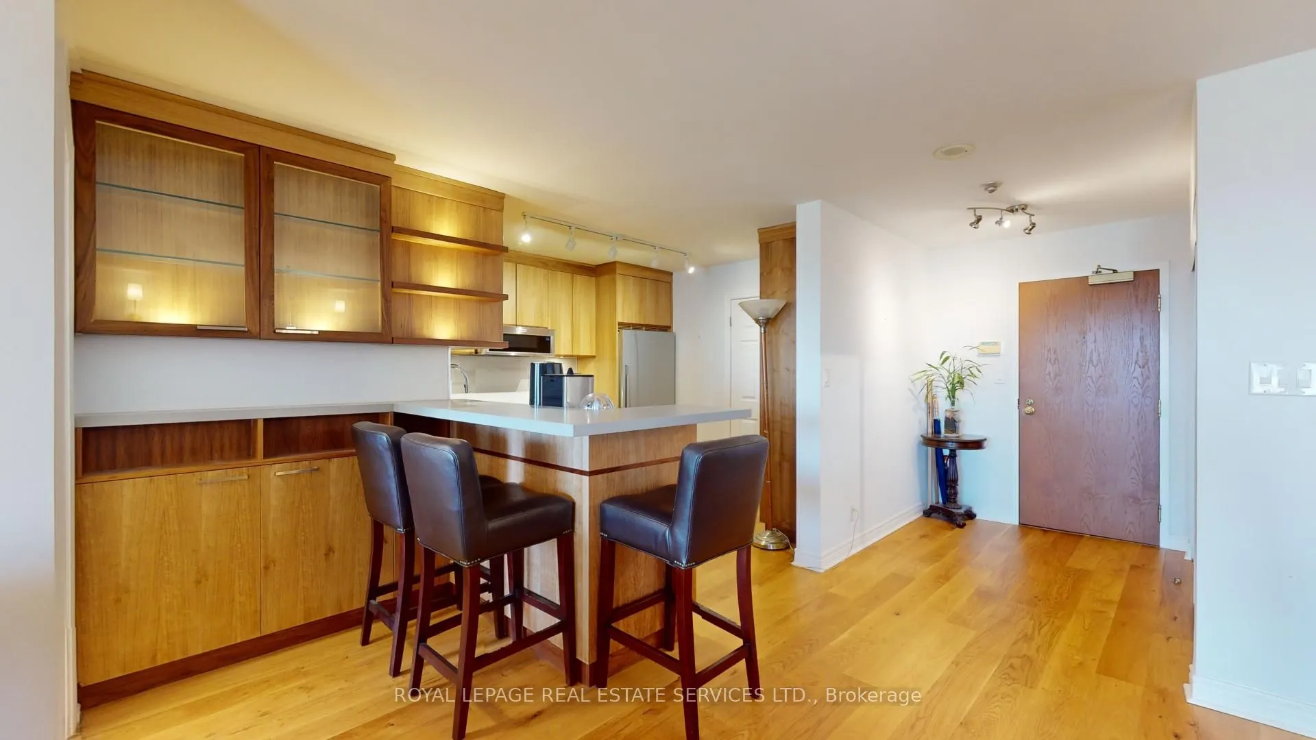 1 Aberfoyle Crescent, #712