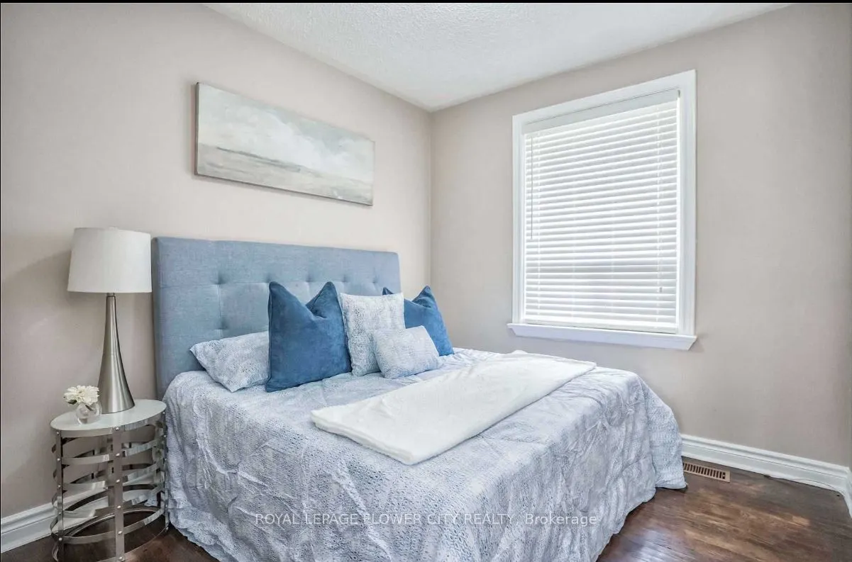 8 Mcculla Avenue, #Upper Level