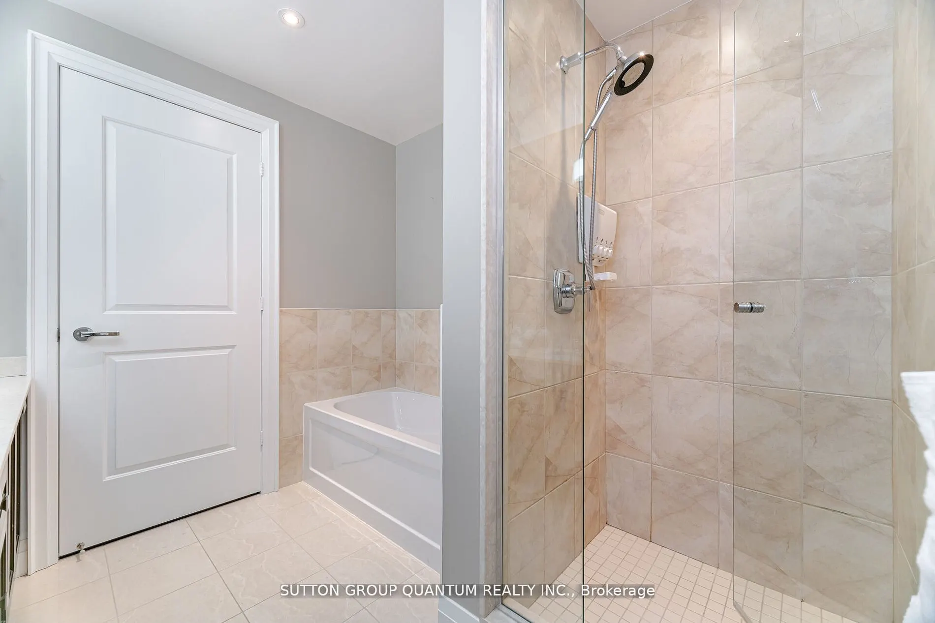 56 Jones Street, #120