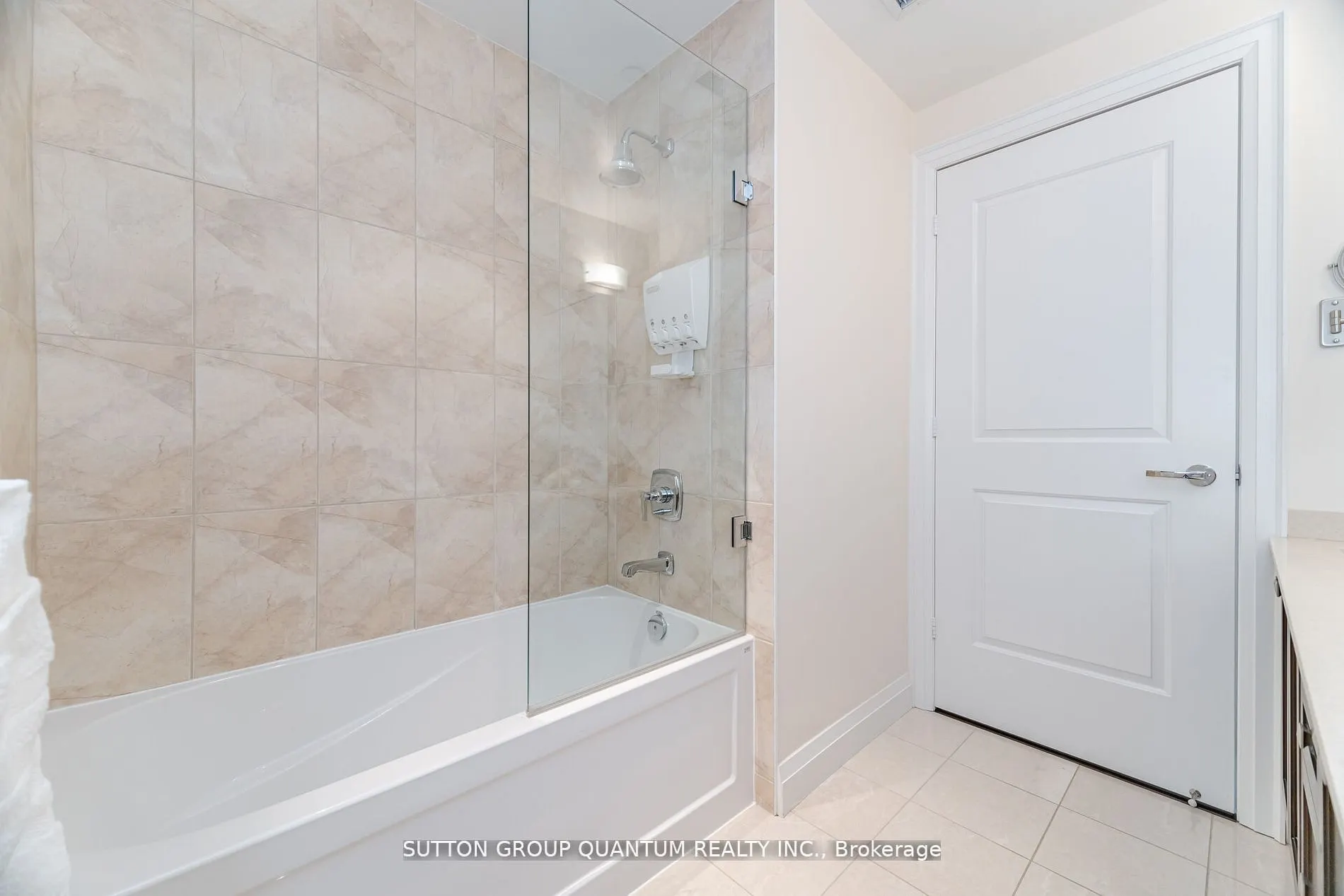 56 Jones Street, #120