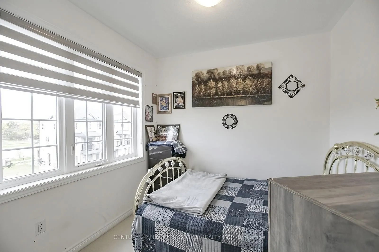 90 Hashmi Place