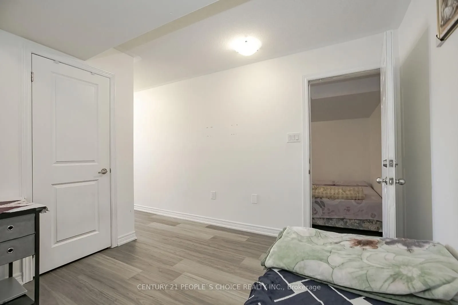 90 Hashmi Place