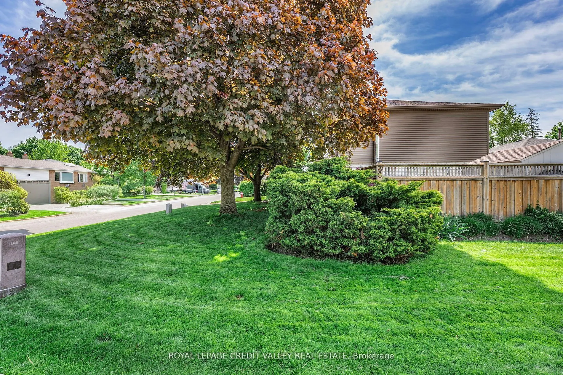 36 Lockton Crescent