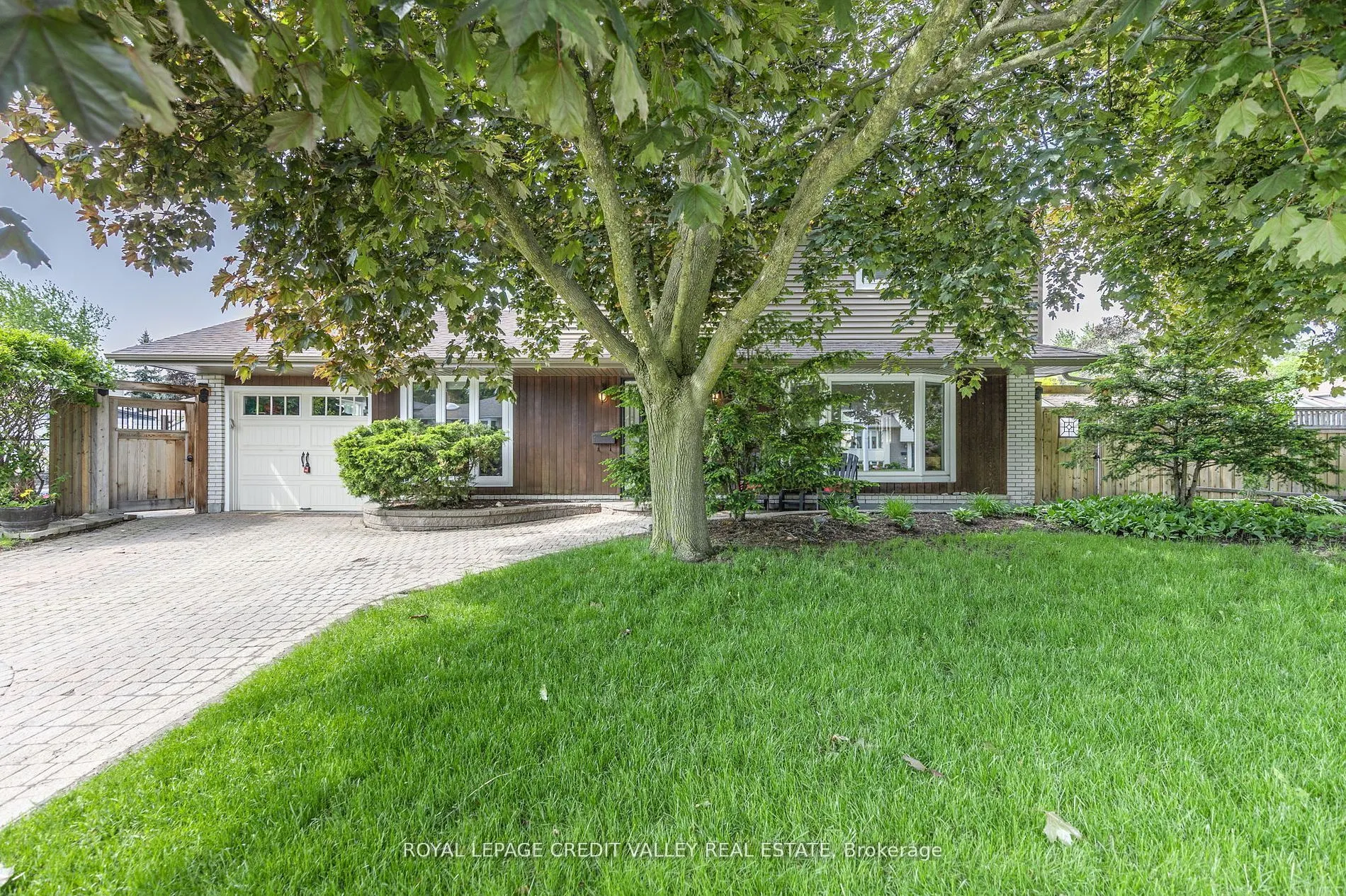 36 Lockton Crescent