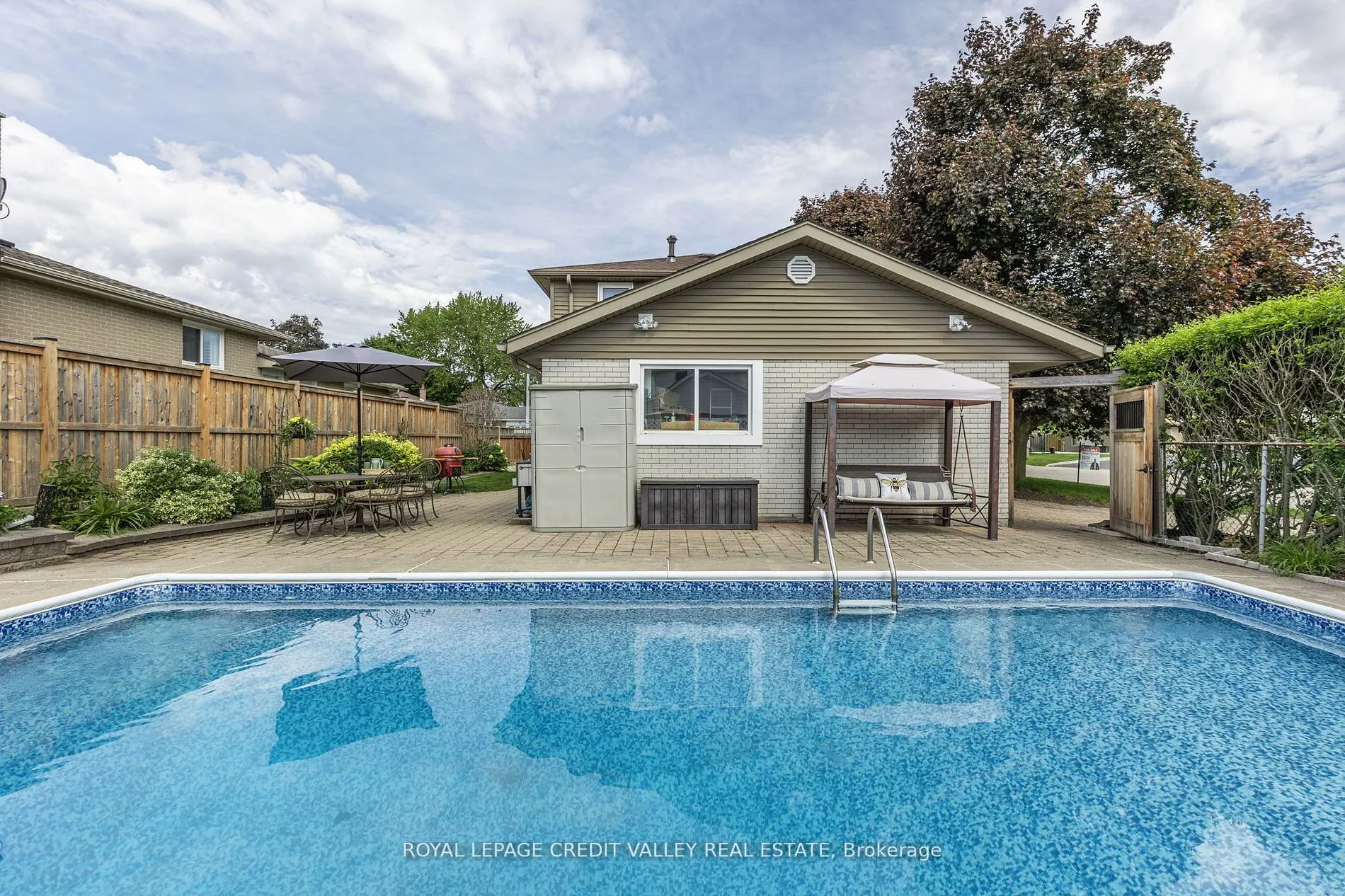 36 Lockton Crescent