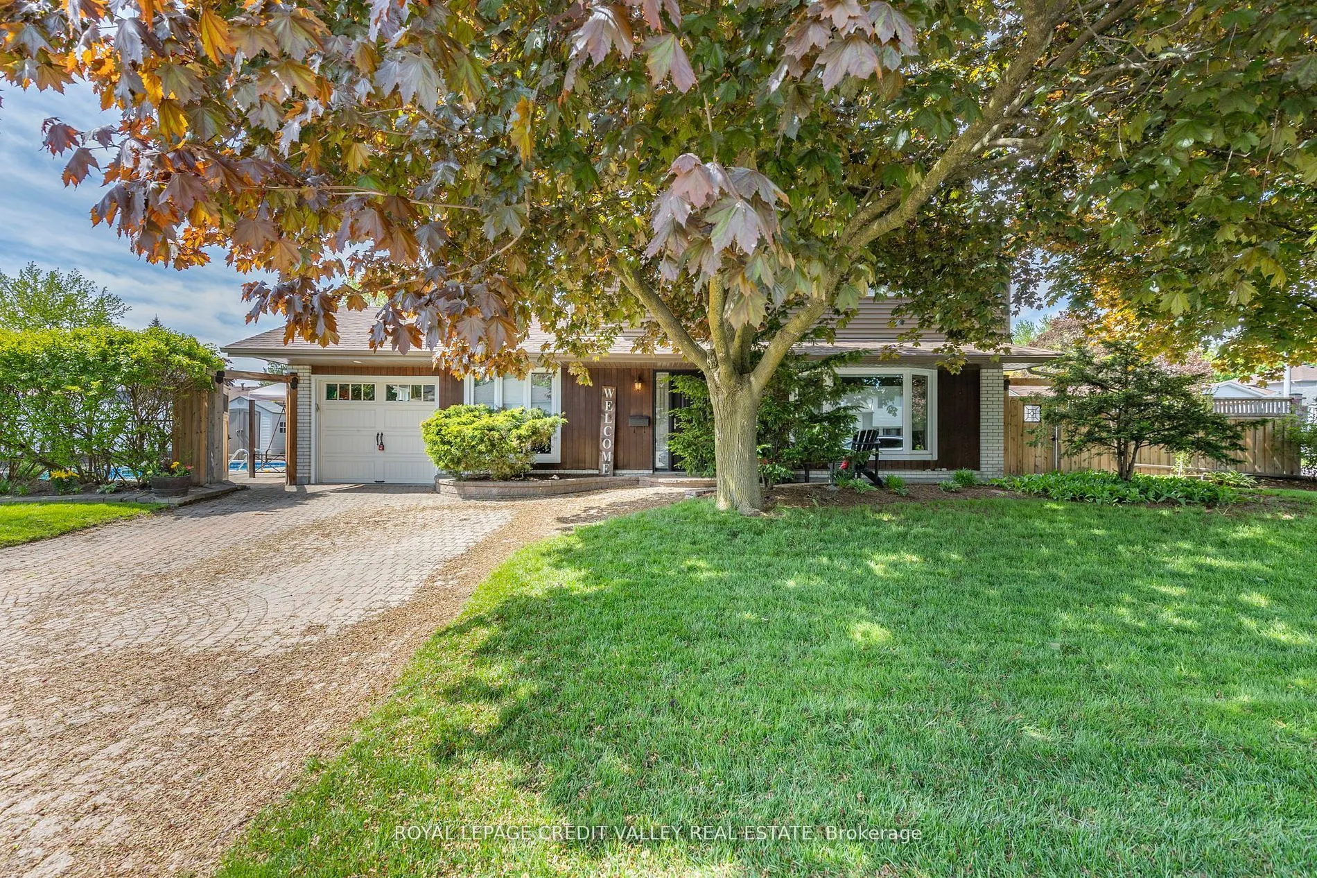 36 Lockton Crescent