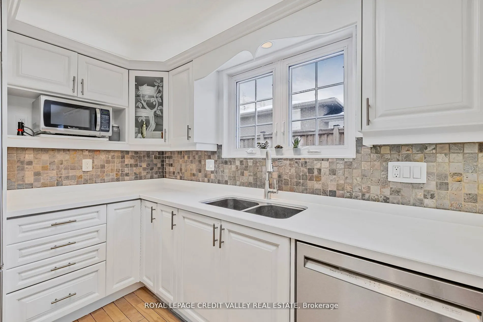 36 Lockton Crescent