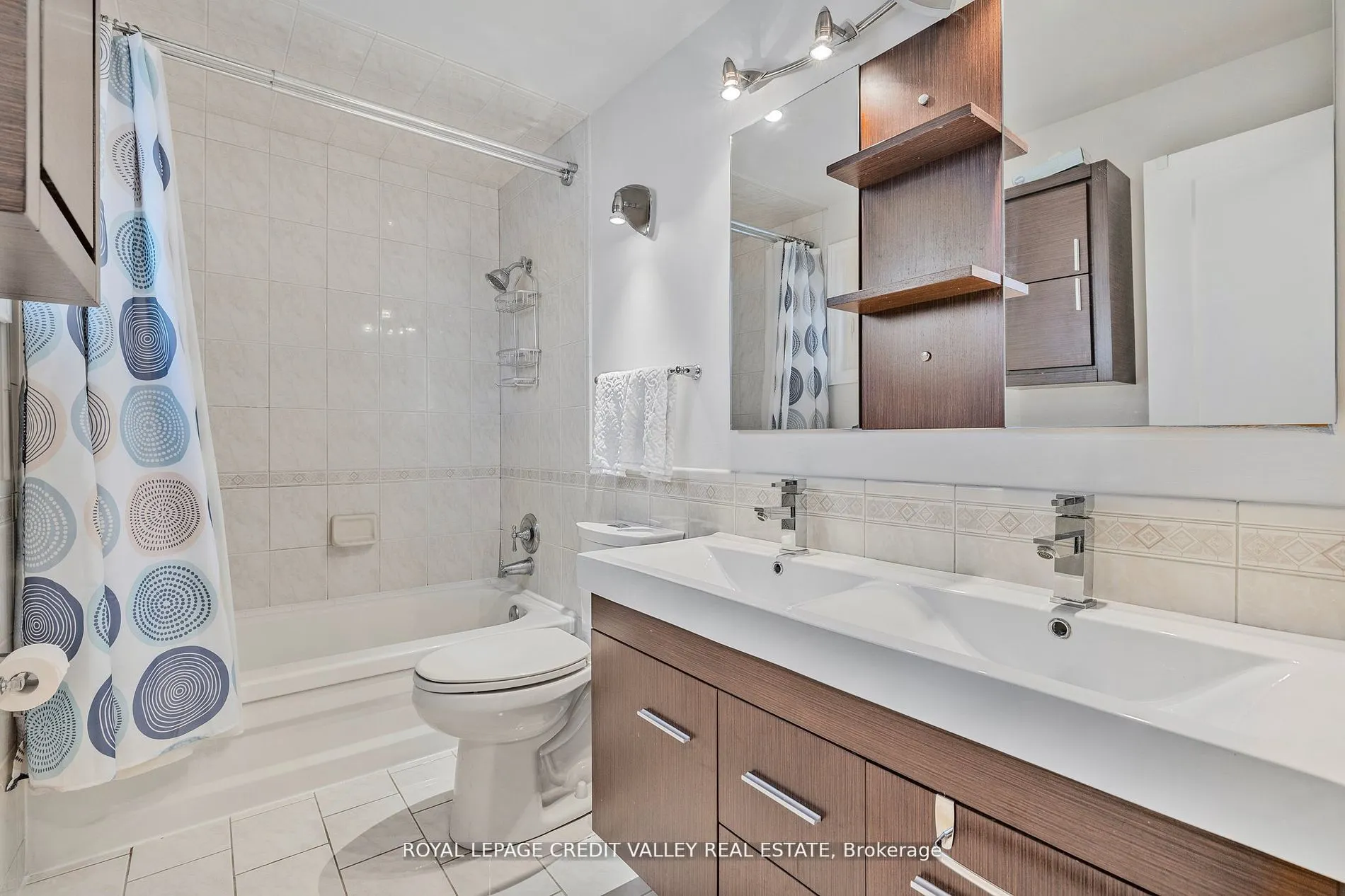 36 Lockton Crescent