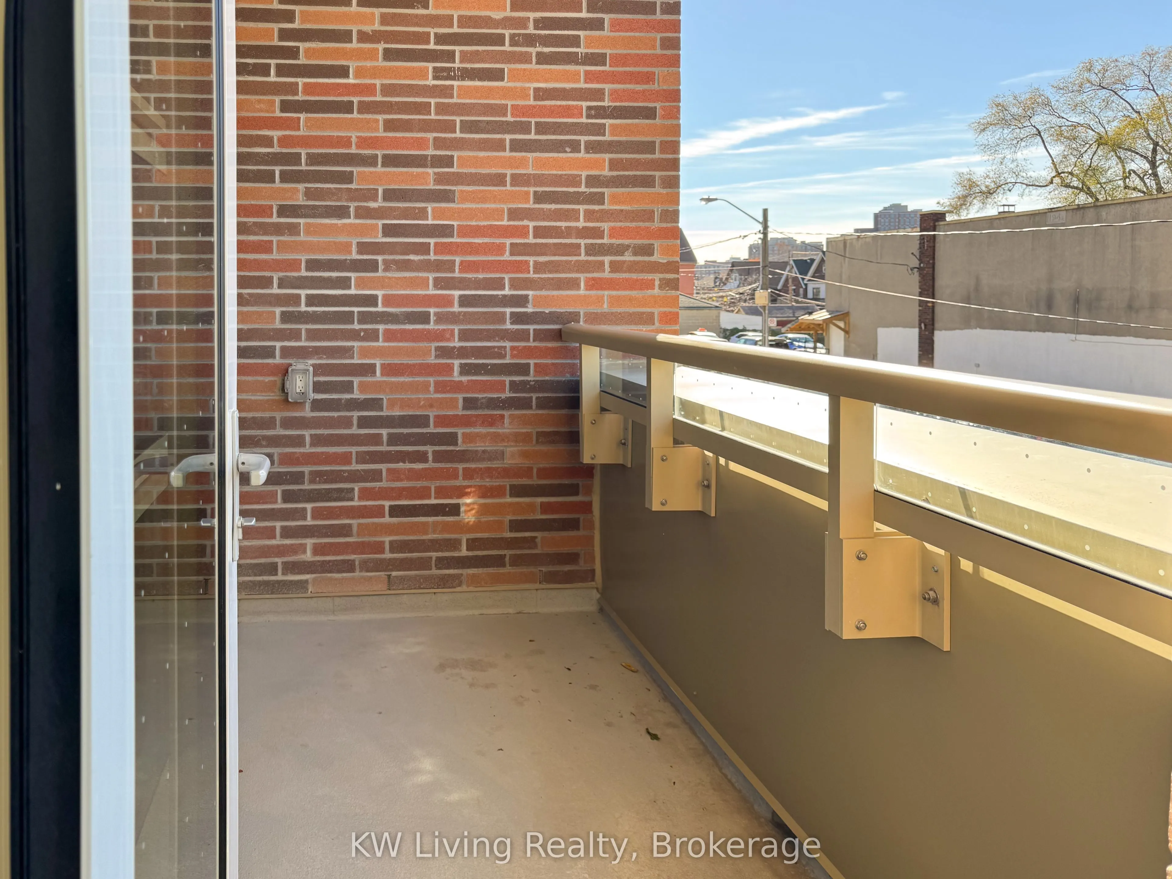 121 Ford Street, #109