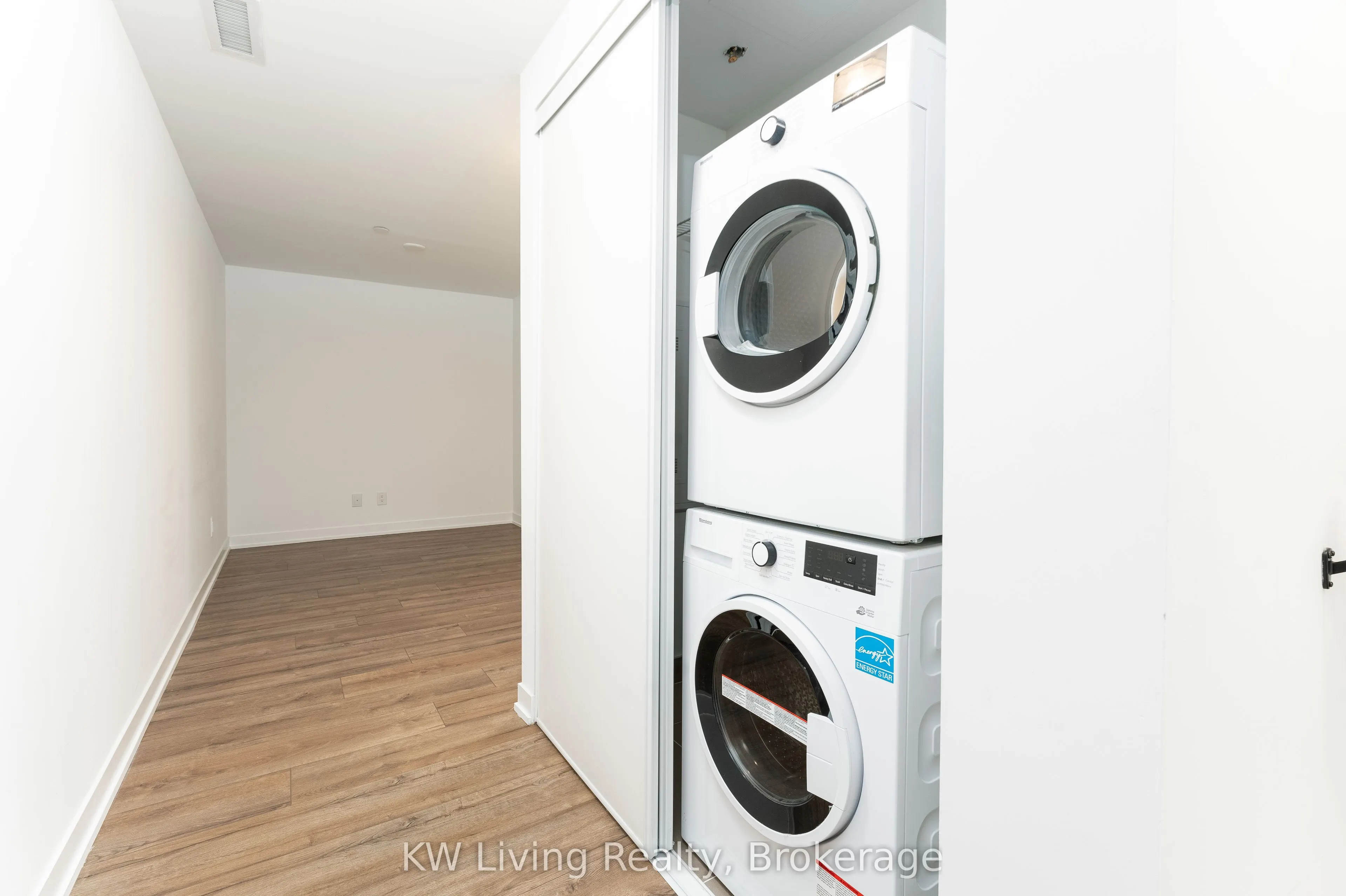 121 Ford Street, #109