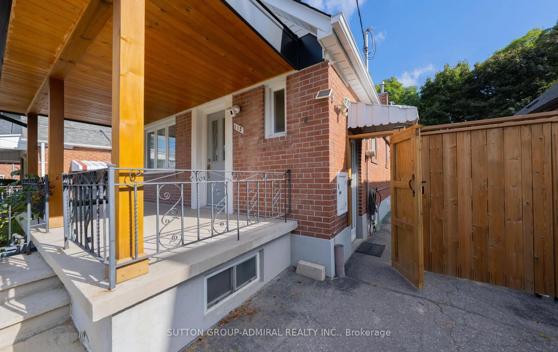 112 Strathnairn Avenue
