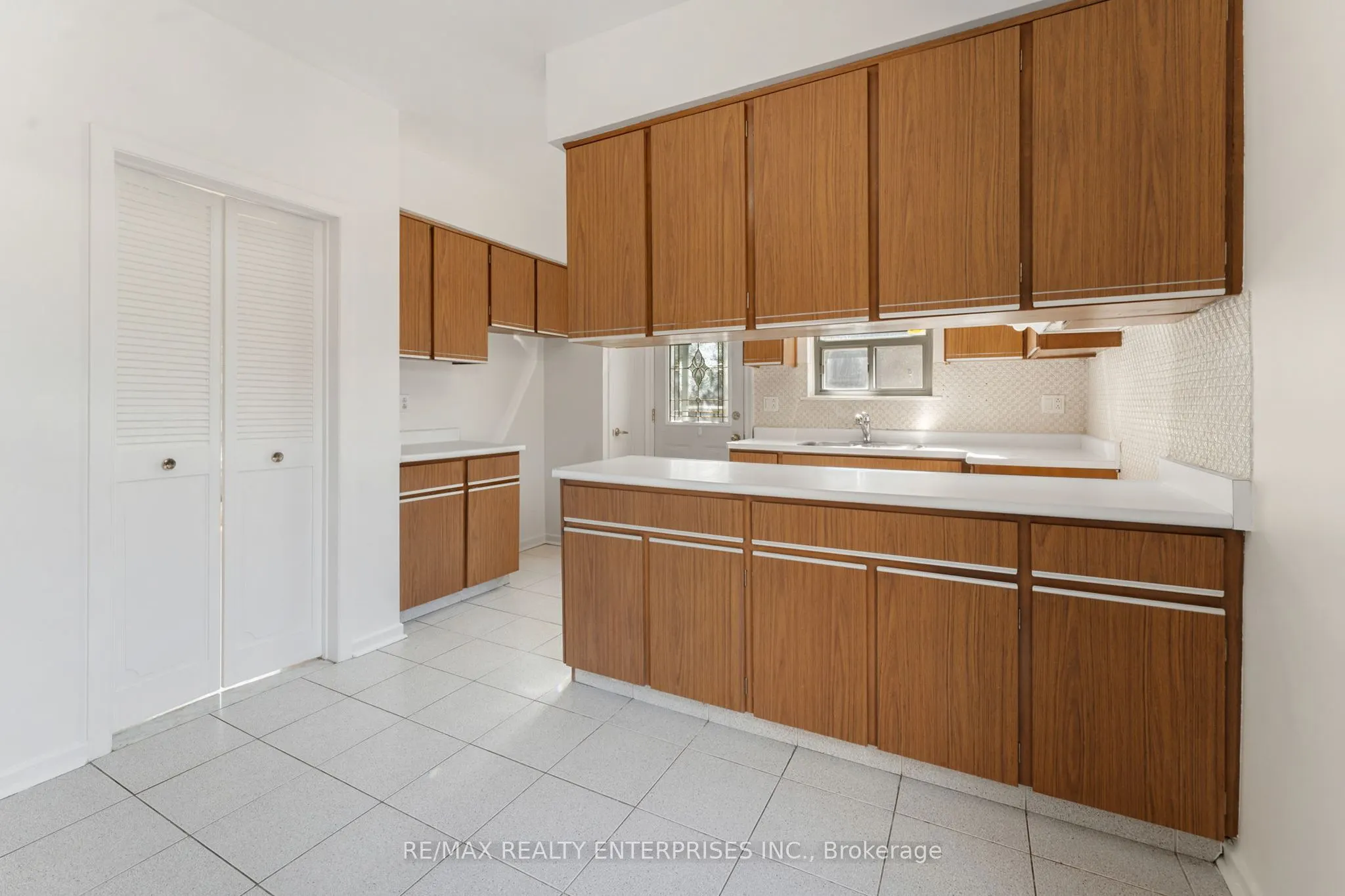 85 John Garland Boulevard