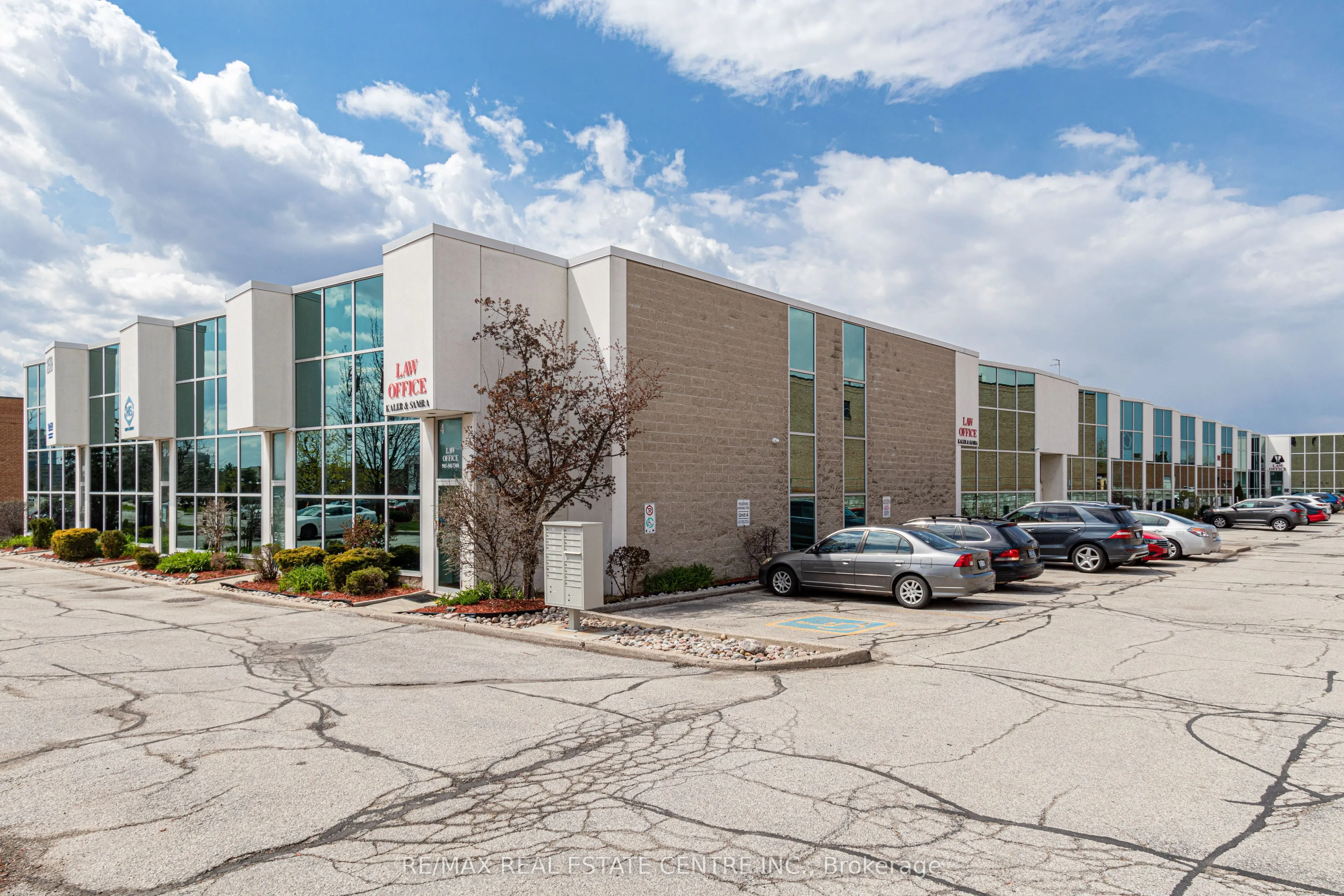259 Traders Boulevard E, #10