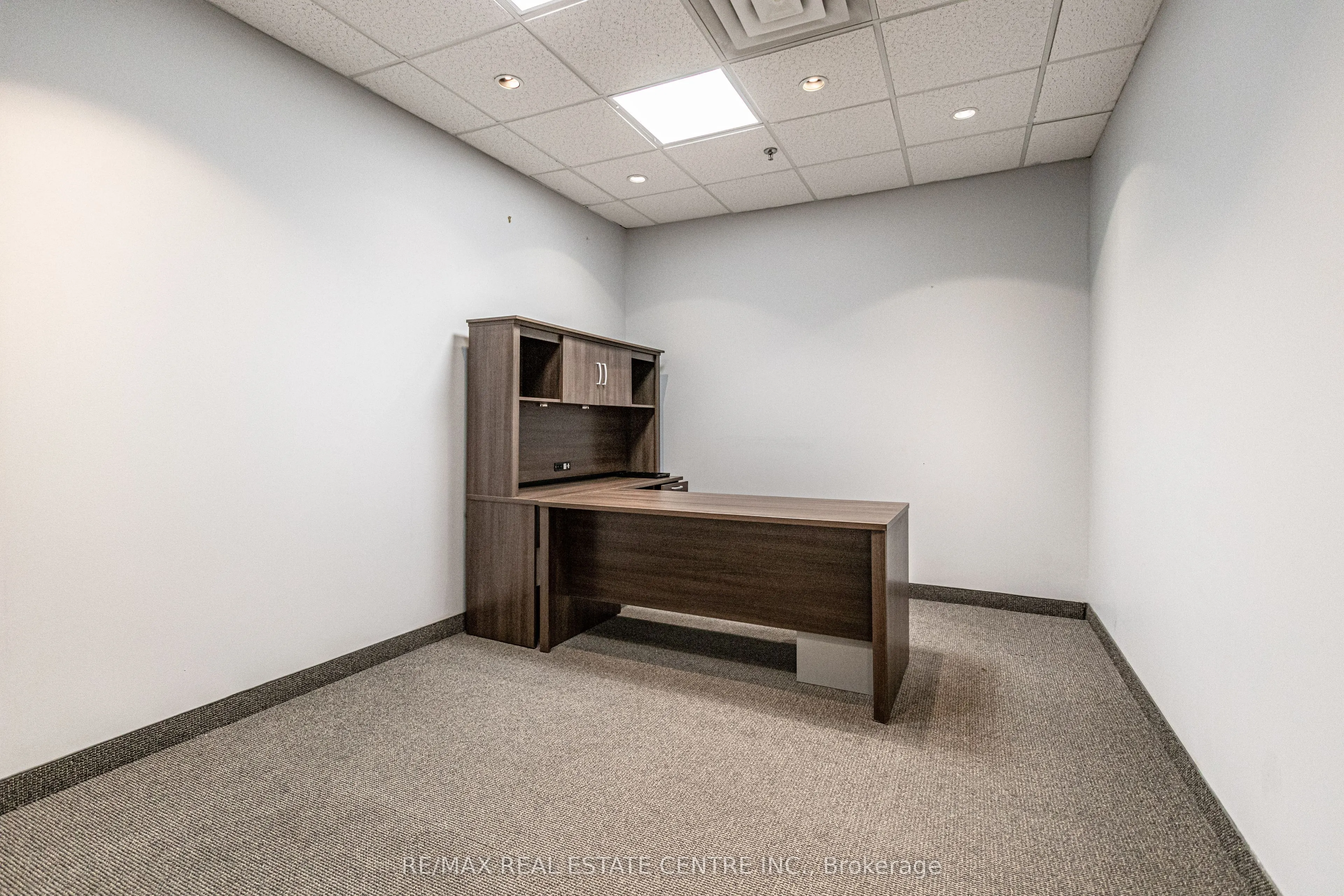 259 Traders Boulevard E, #10
