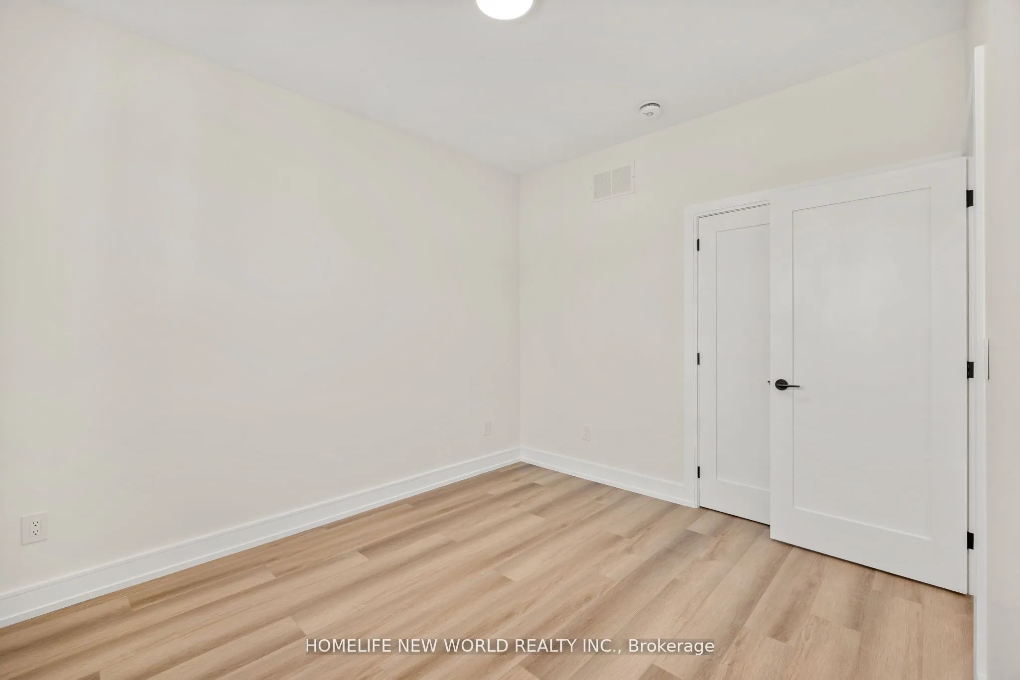 6  - 43 Batavia Avenue, #Lease