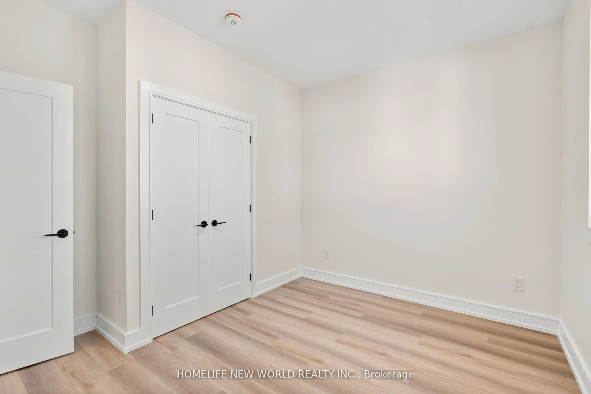 6  - 43 Batavia Avenue, #Lease