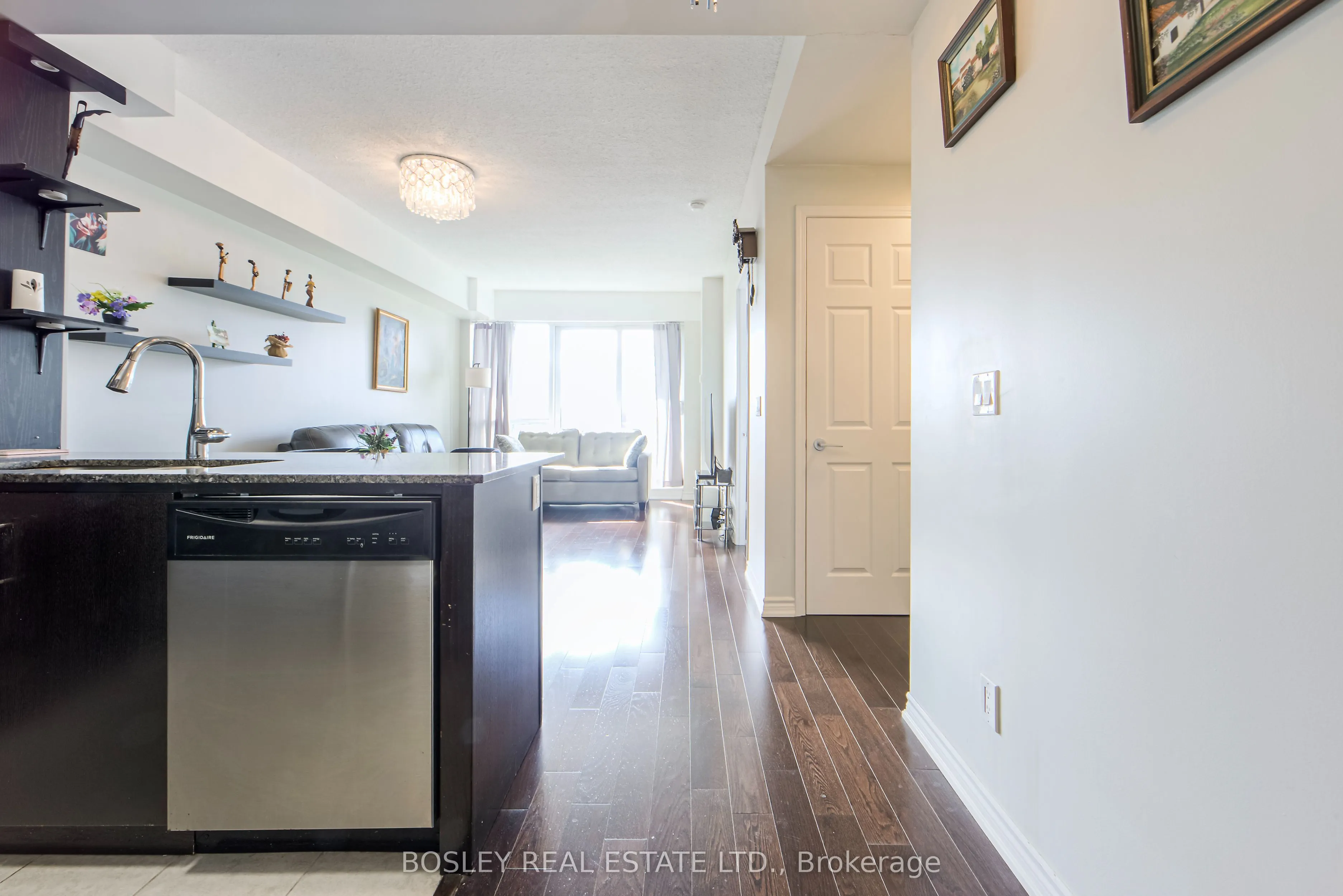 15 James Finlay Way, #630