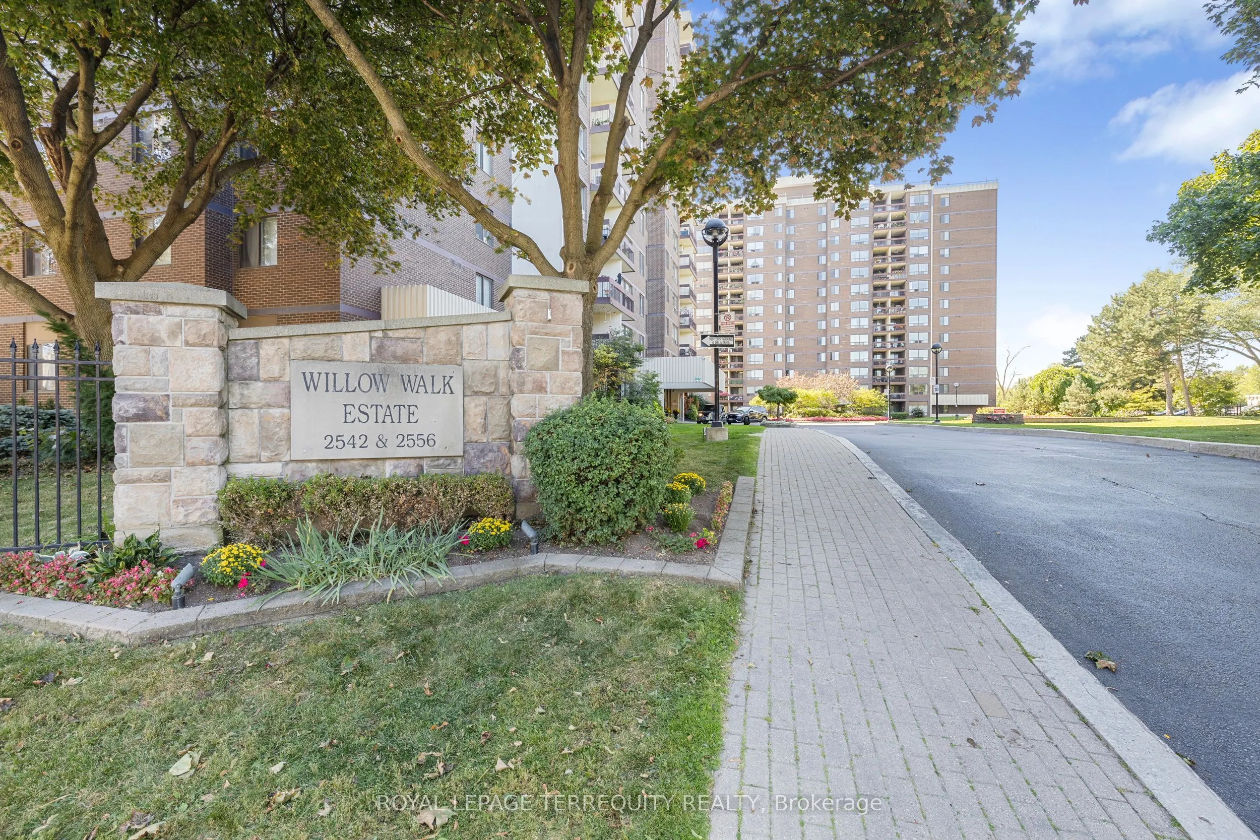 2556 Argyle Road, #601