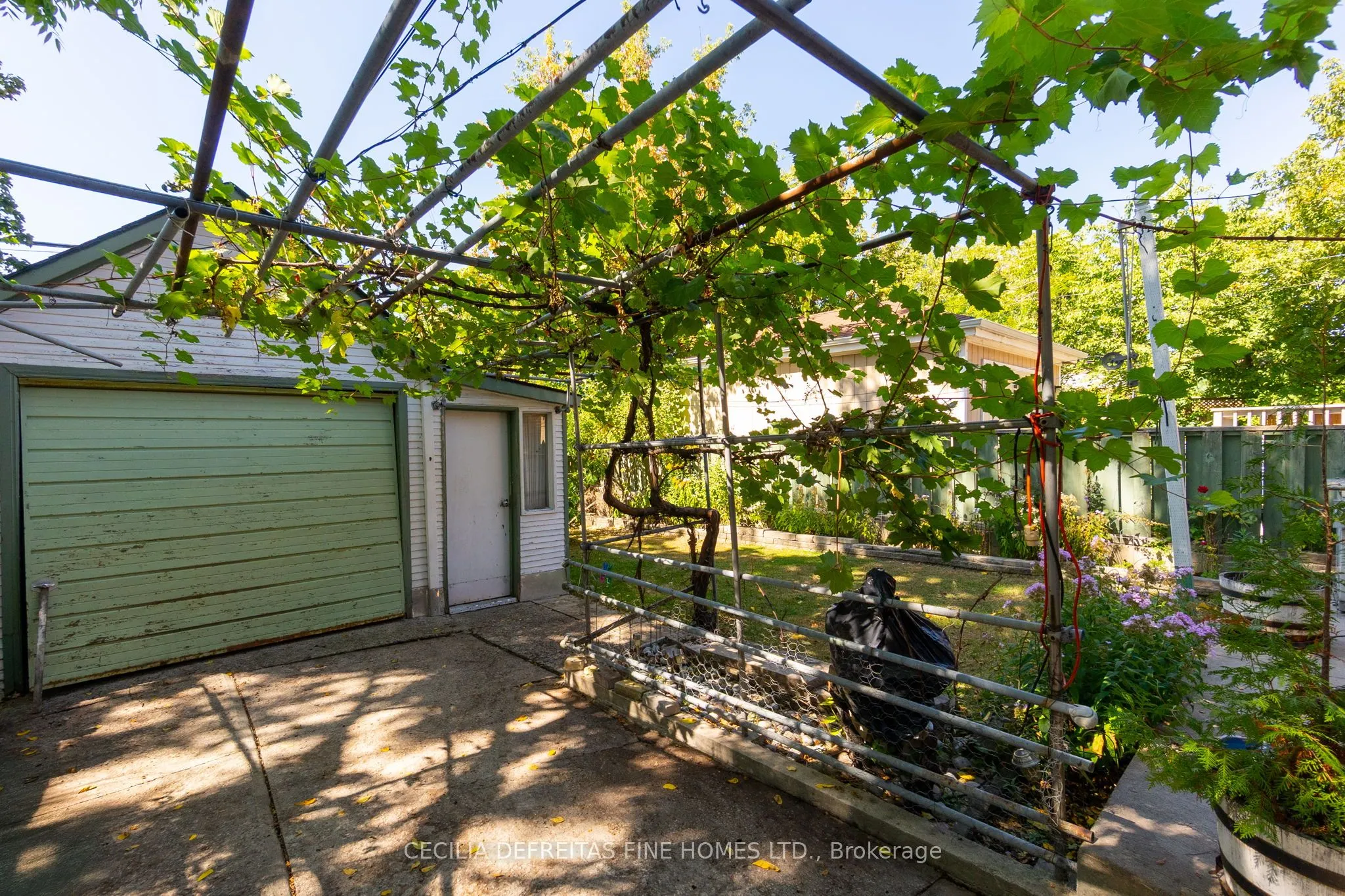 48 Westmount Avenue