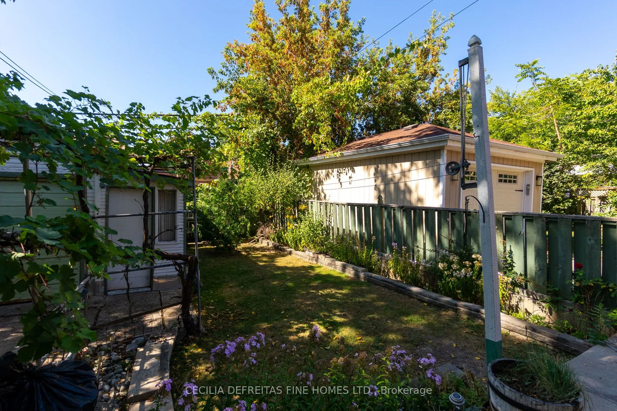 48 Westmount Avenue