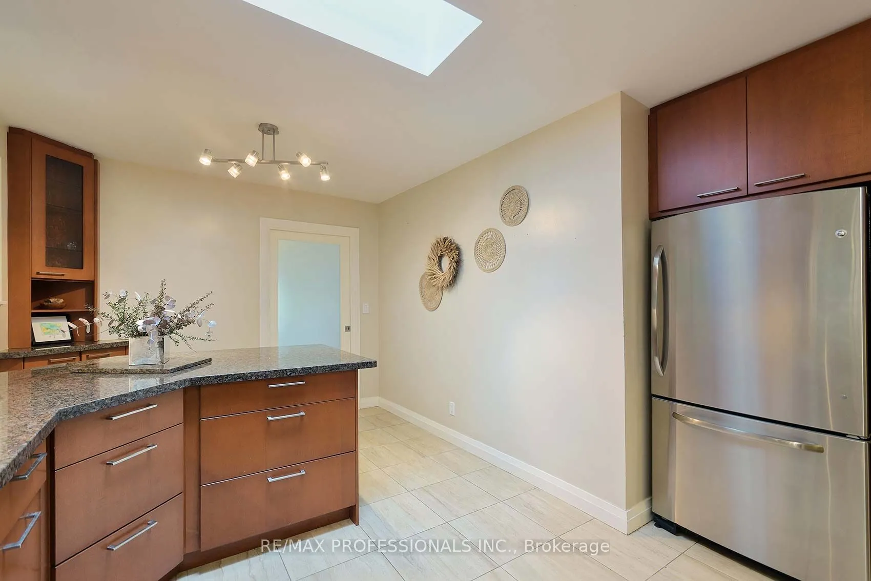37 Sunplains Crescent