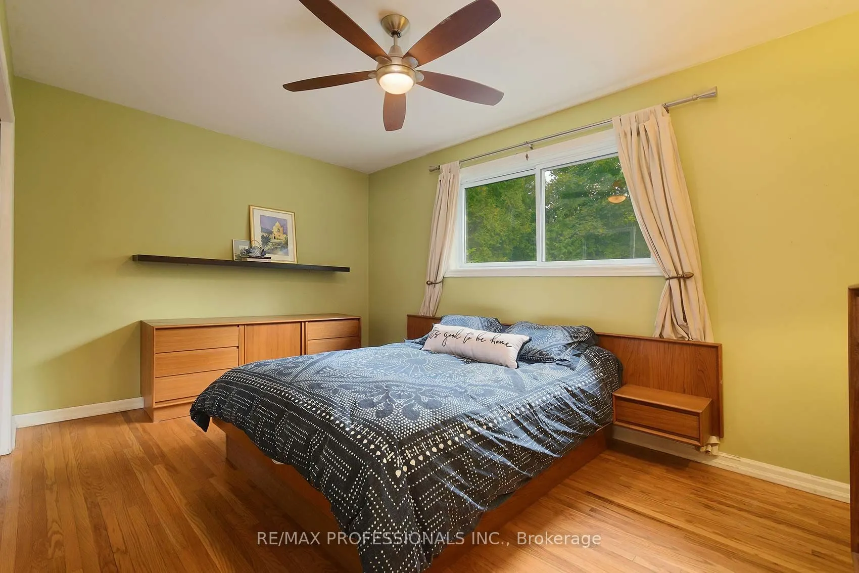 37 Sunplains Crescent