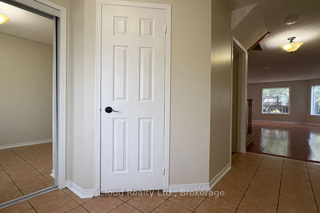 1220 Knight Trail