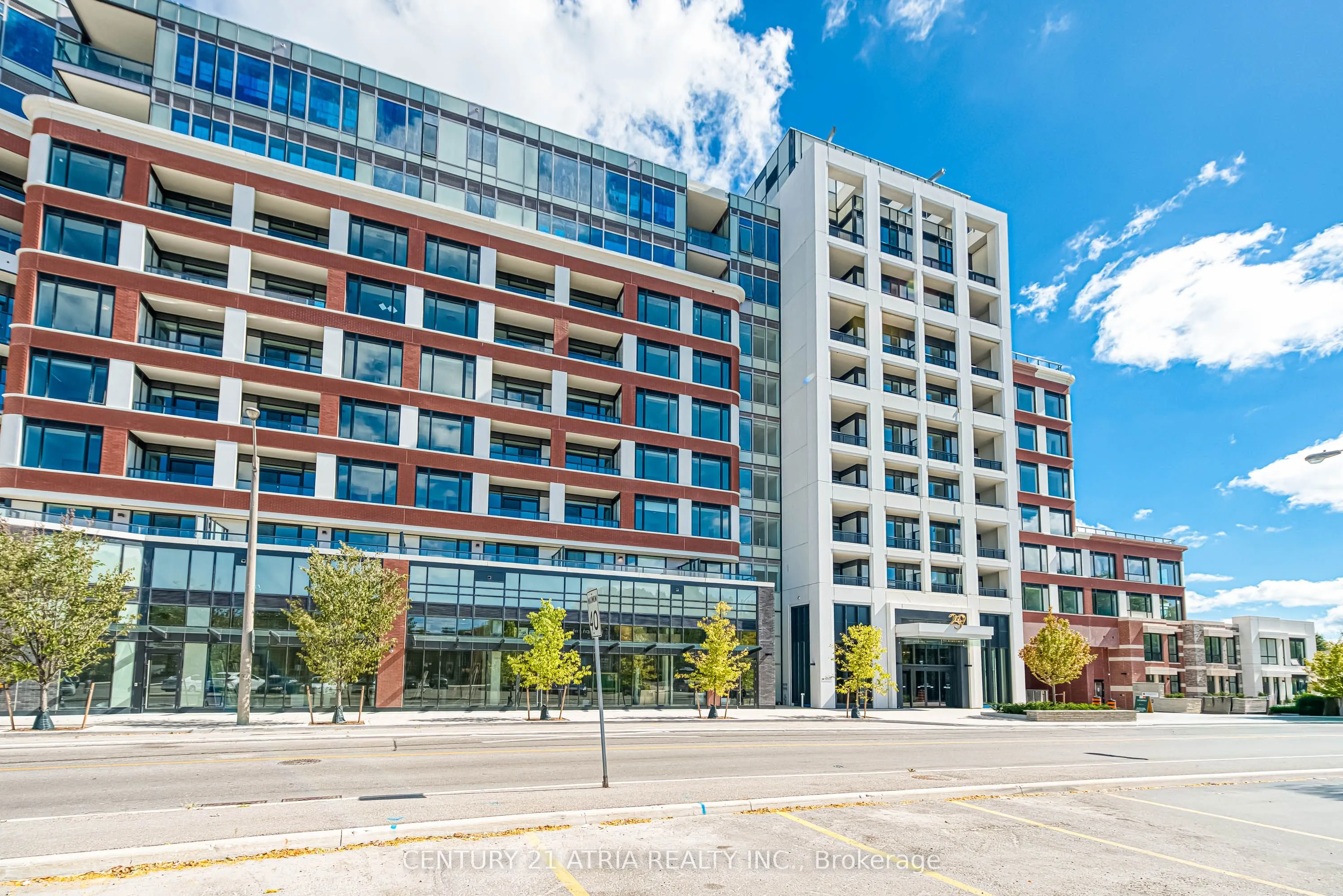 259 THE KINGSWAY, #211