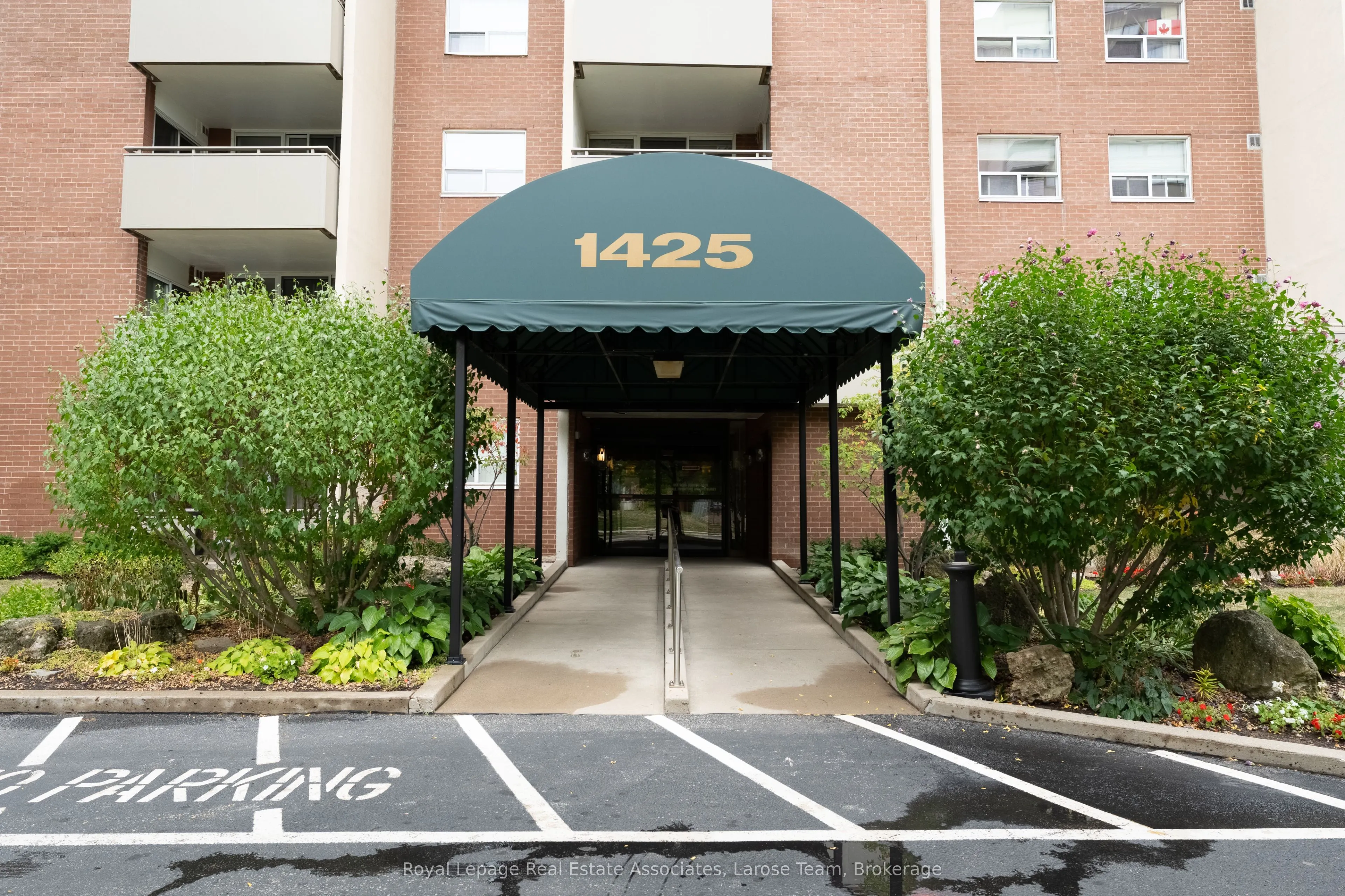 1425 Ghent Avenue, #201