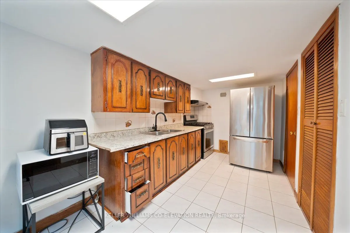 85 Emerson Avenue
