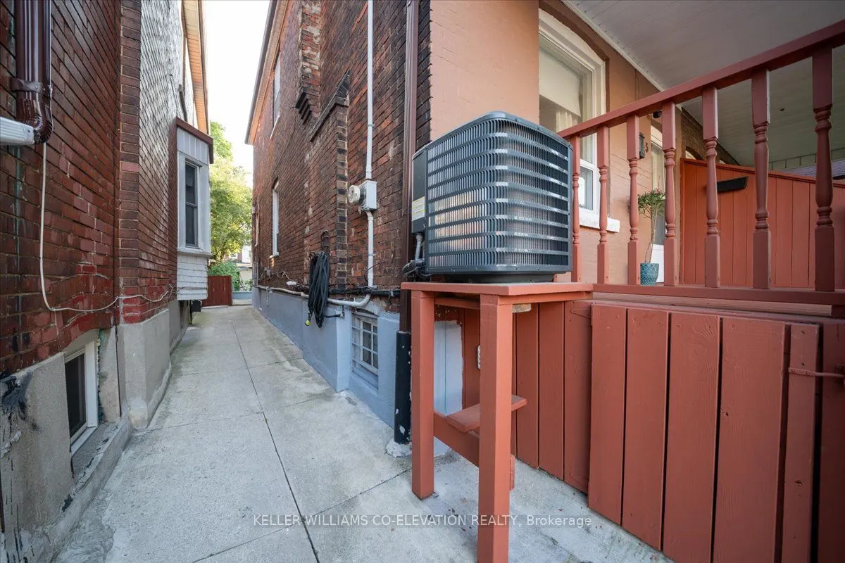85 Emerson Avenue