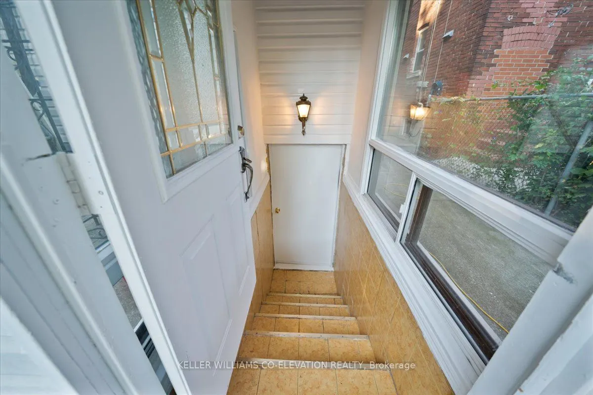 85 Emerson Avenue