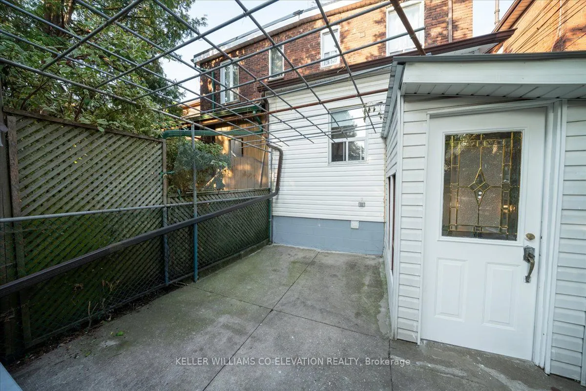 85 Emerson Avenue