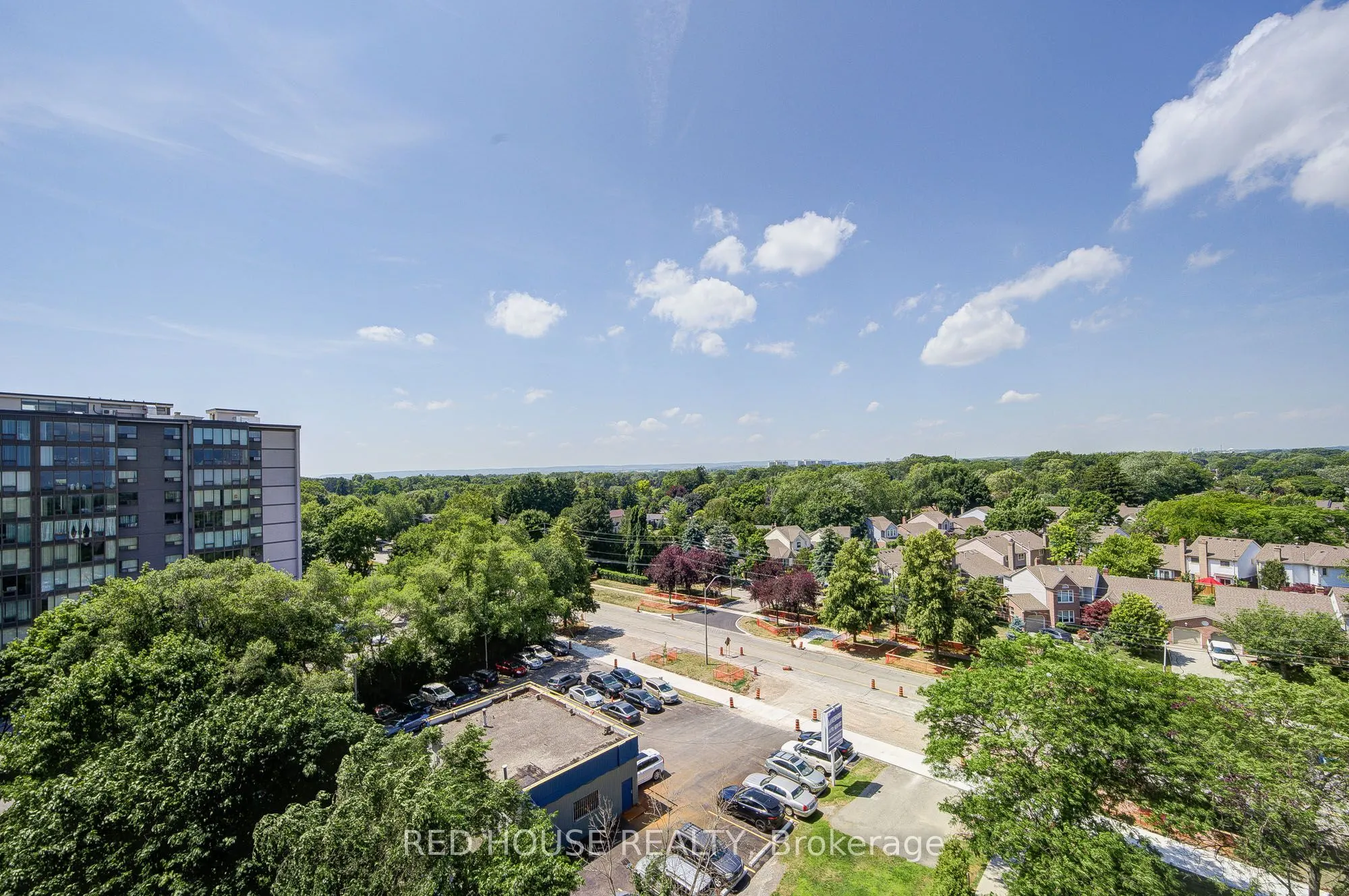 5250 Lakeshore Road, #809