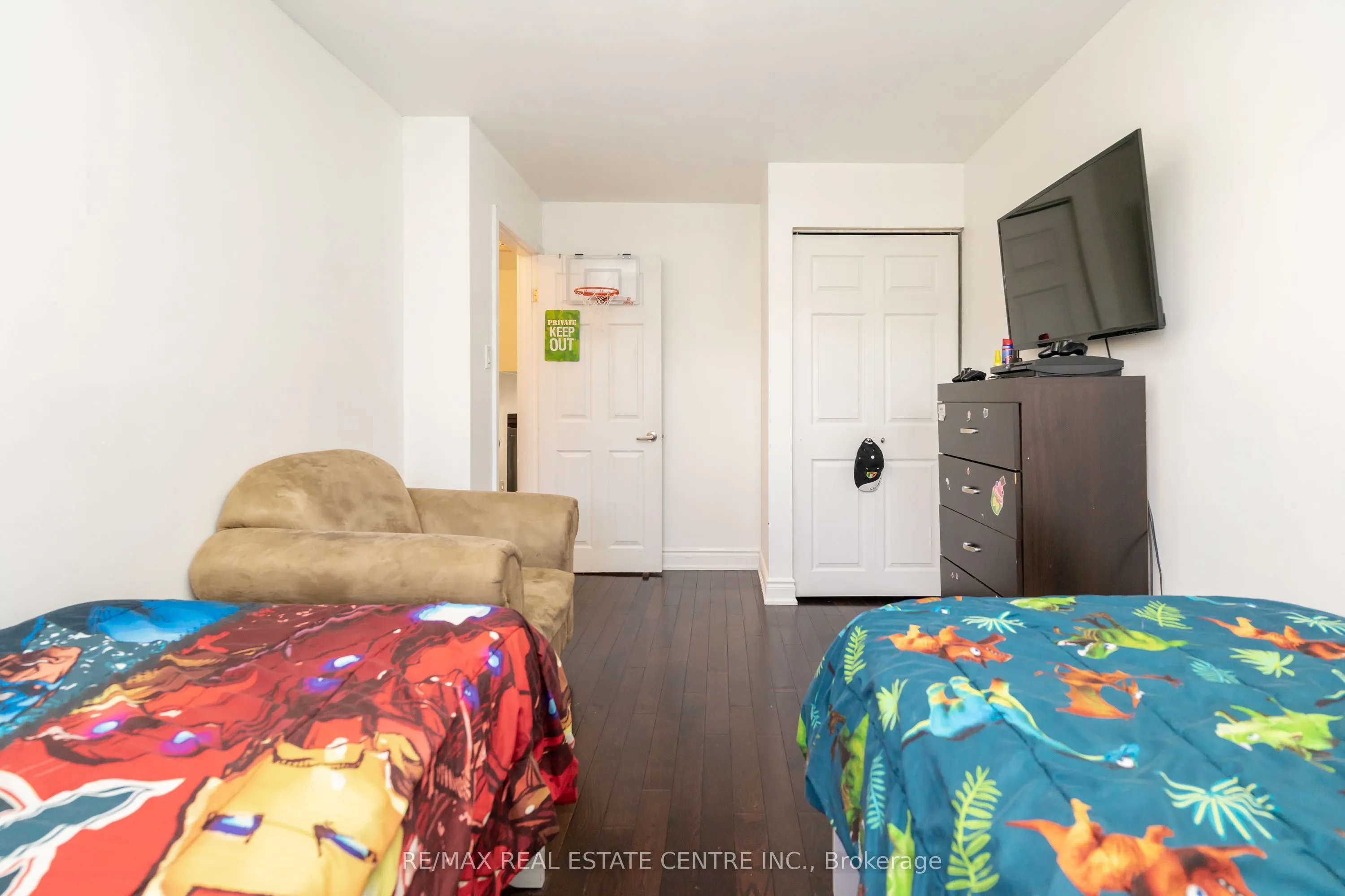 105 Aloma Crescent