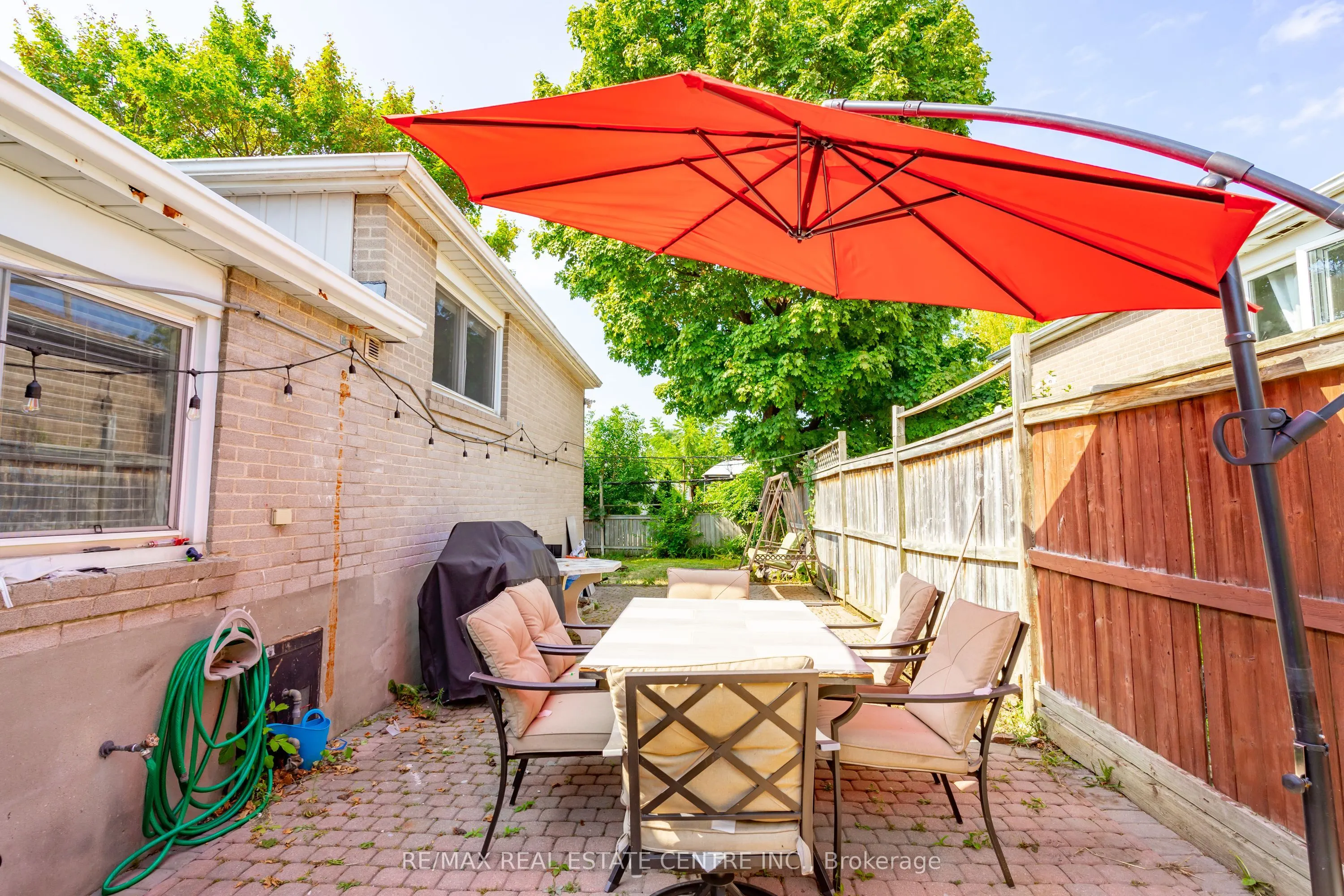 105 Aloma Crescent
