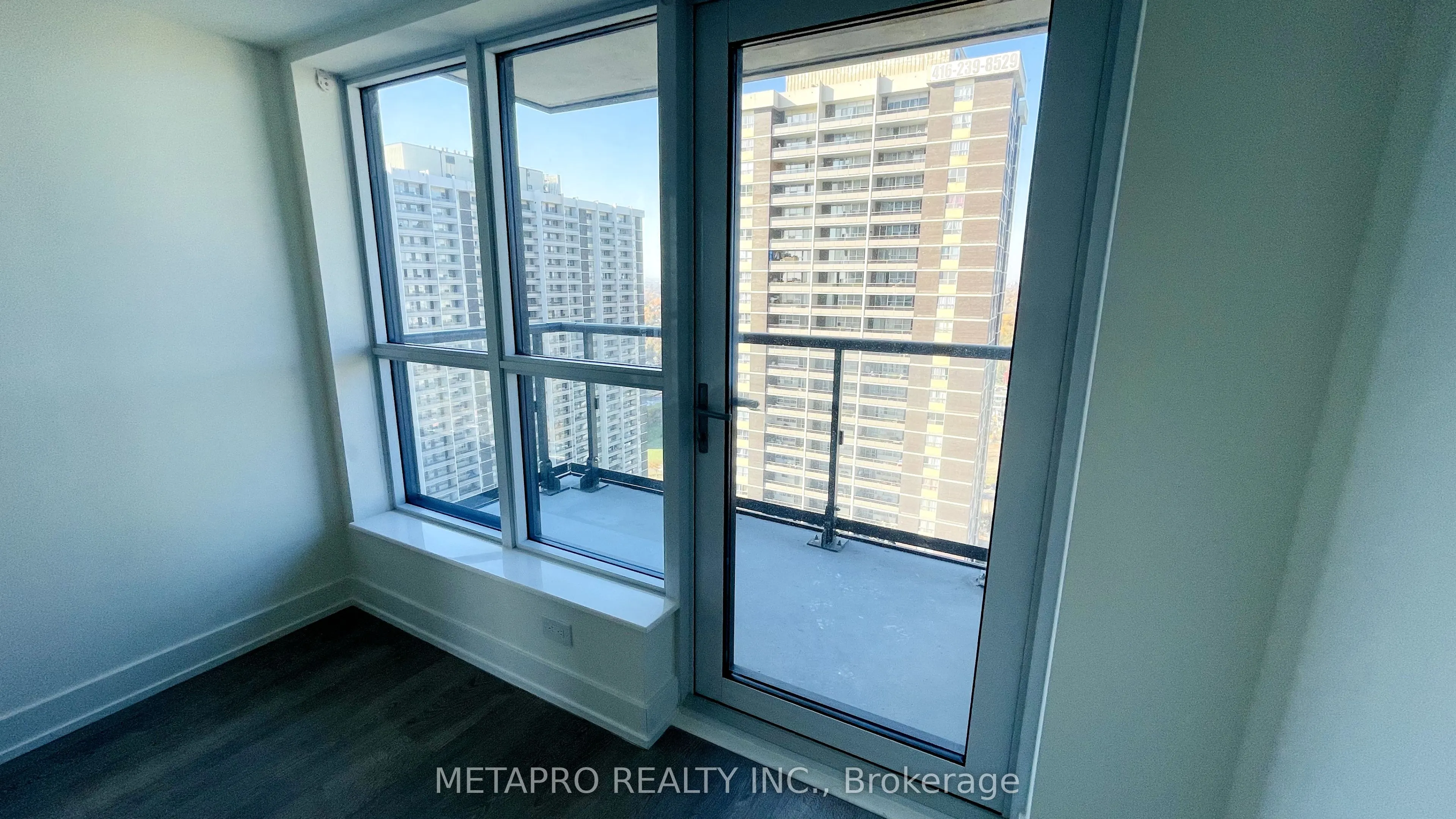 5 Mabelle Avenue, ##2733