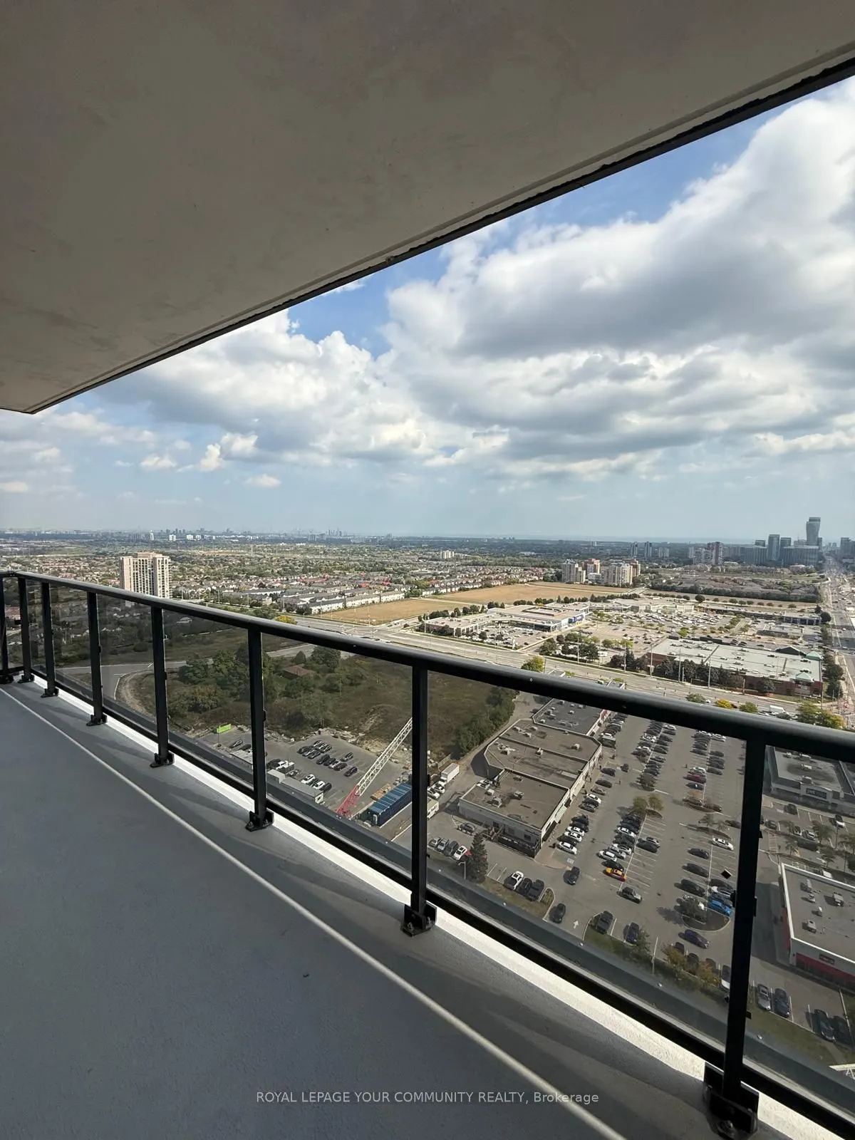 5105 Hurontario Street, #2802