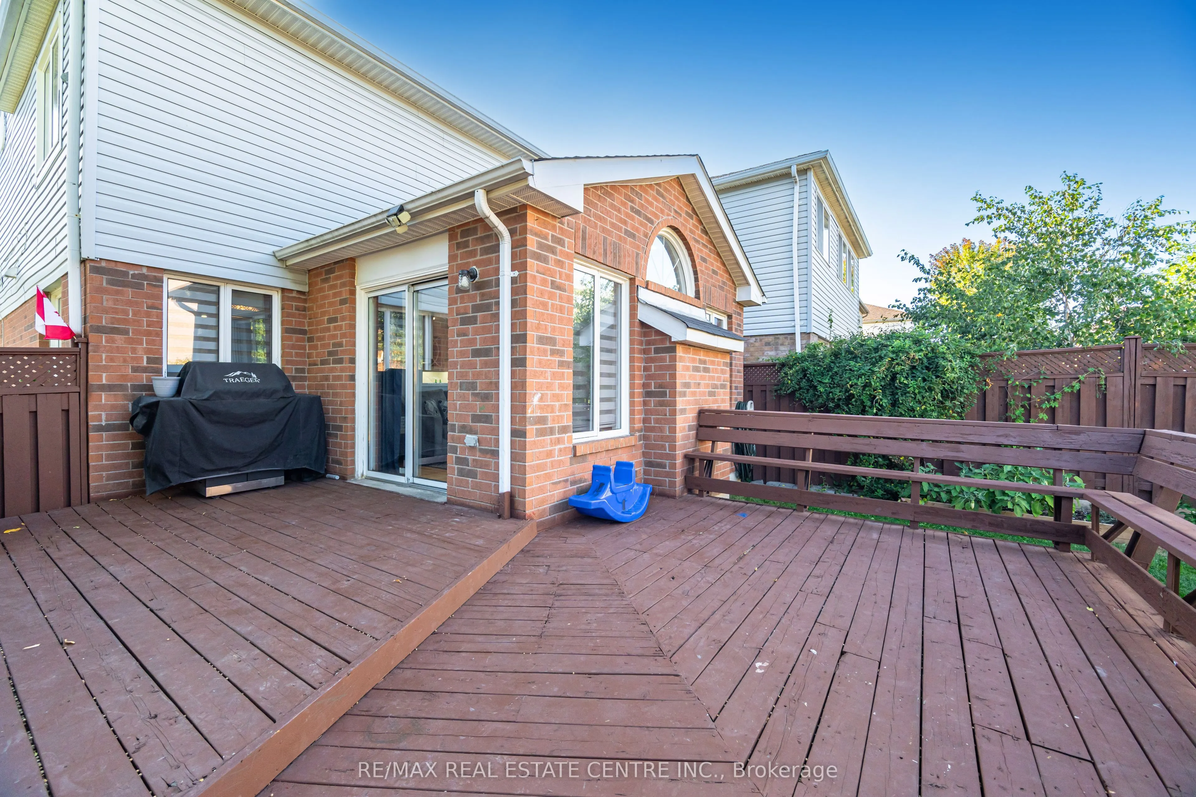 16 Feathertop Lane