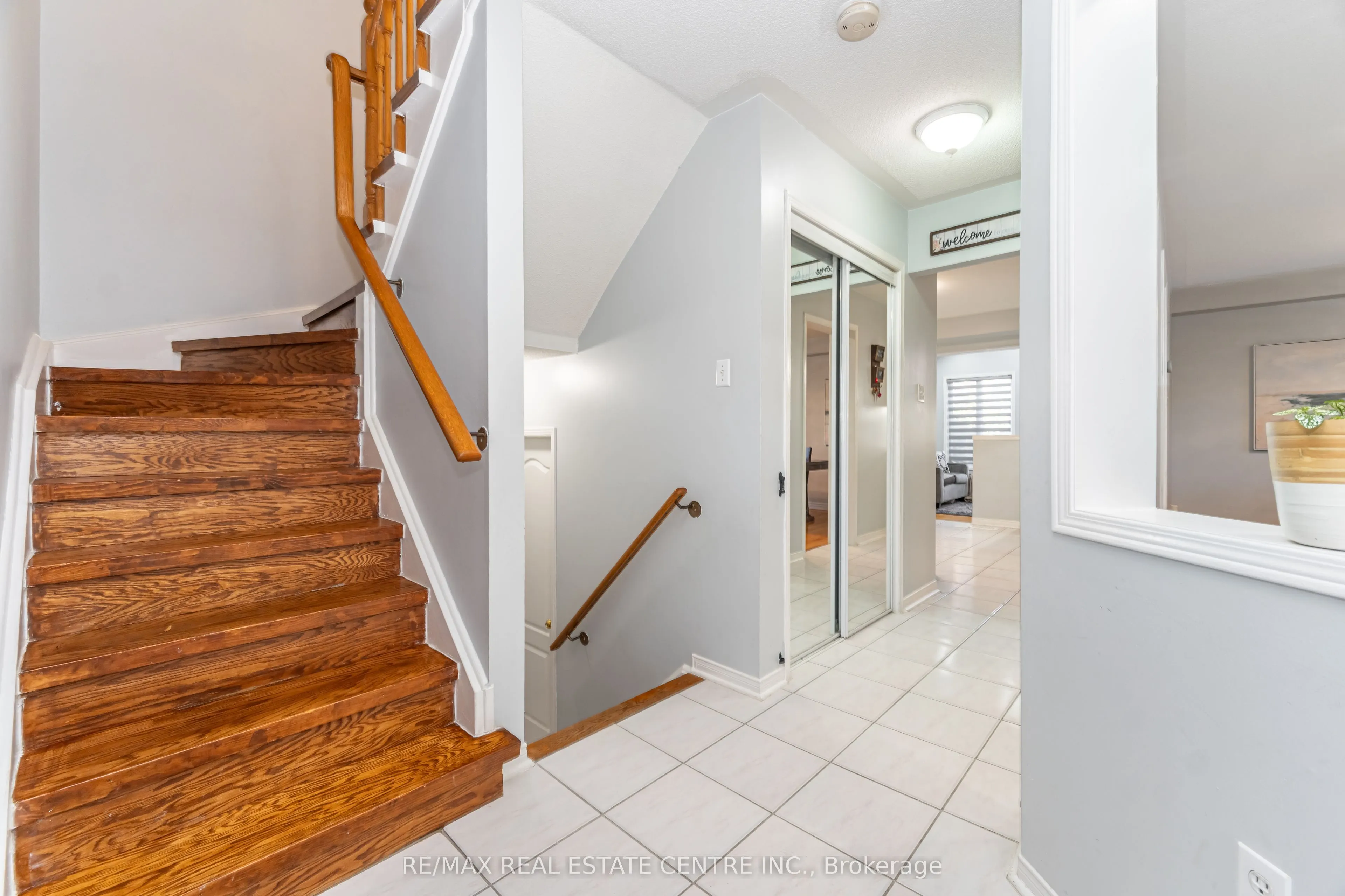 16 Feathertop Lane