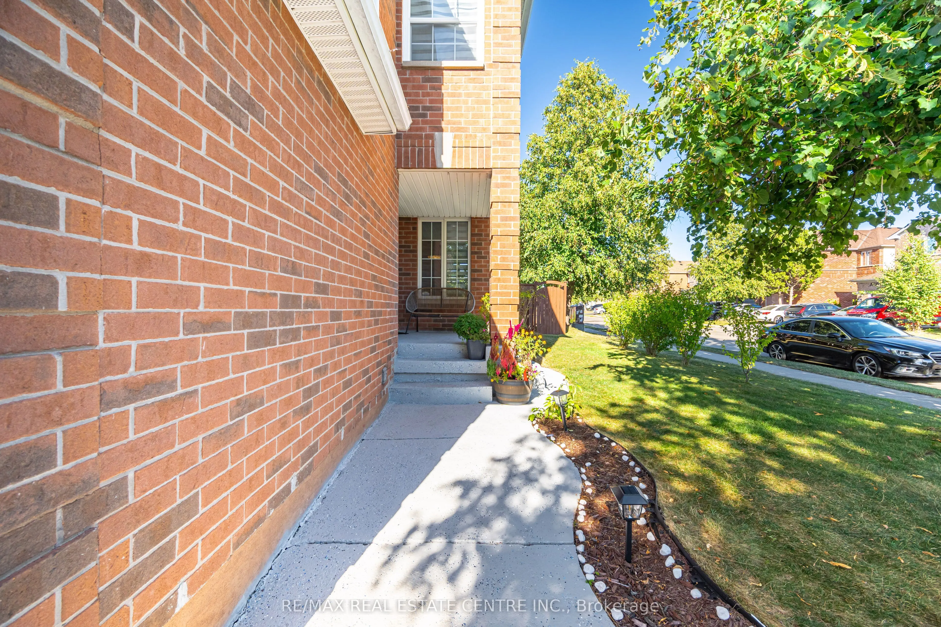 16 Feathertop Lane
