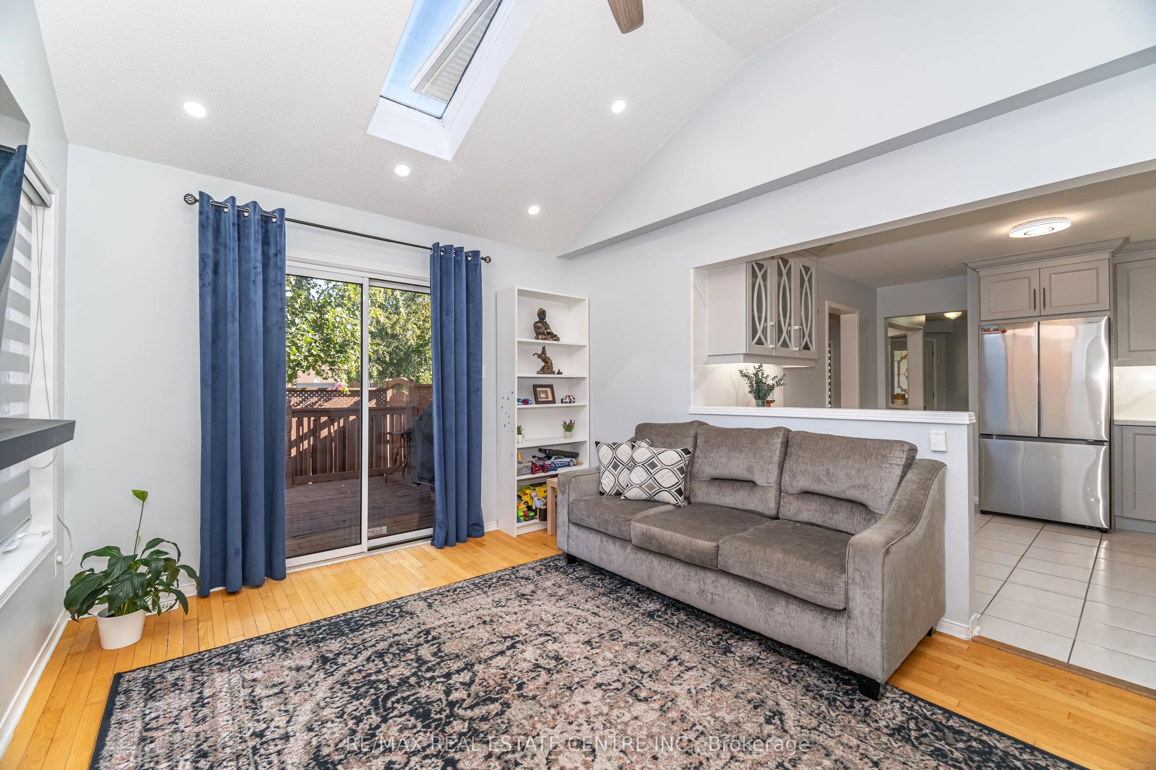 16 Feathertop Lane