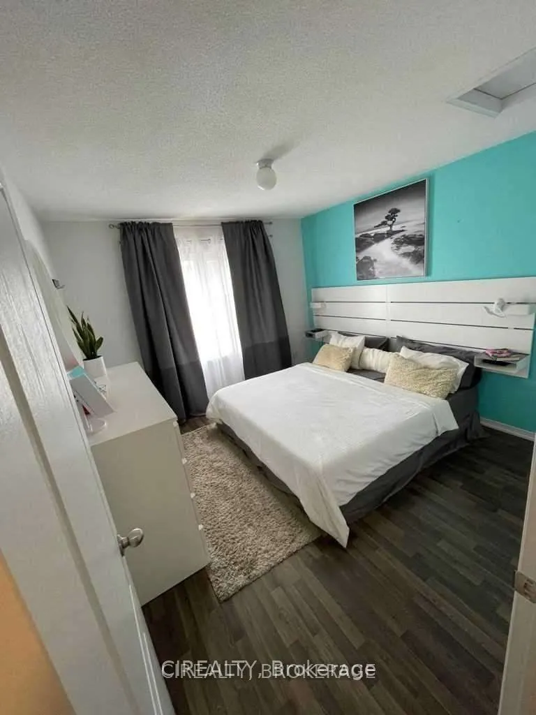 2480 Post Road, #16