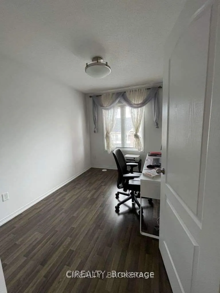 2480 Post Road, #16