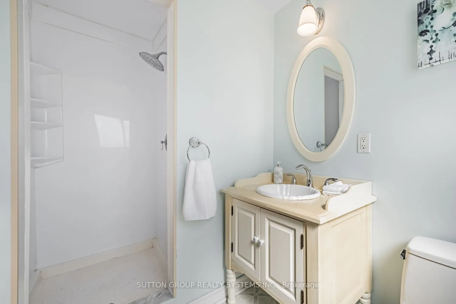 774 Banting Court