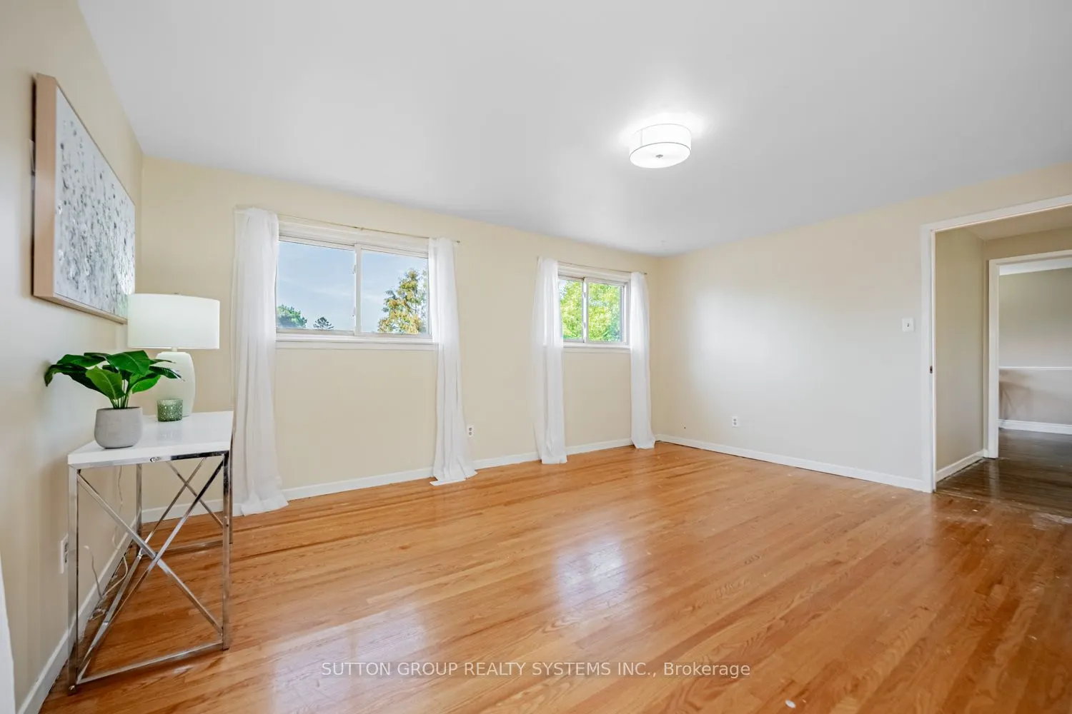 774 Banting Court