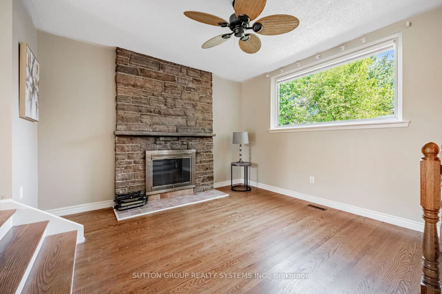 774 Banting Court