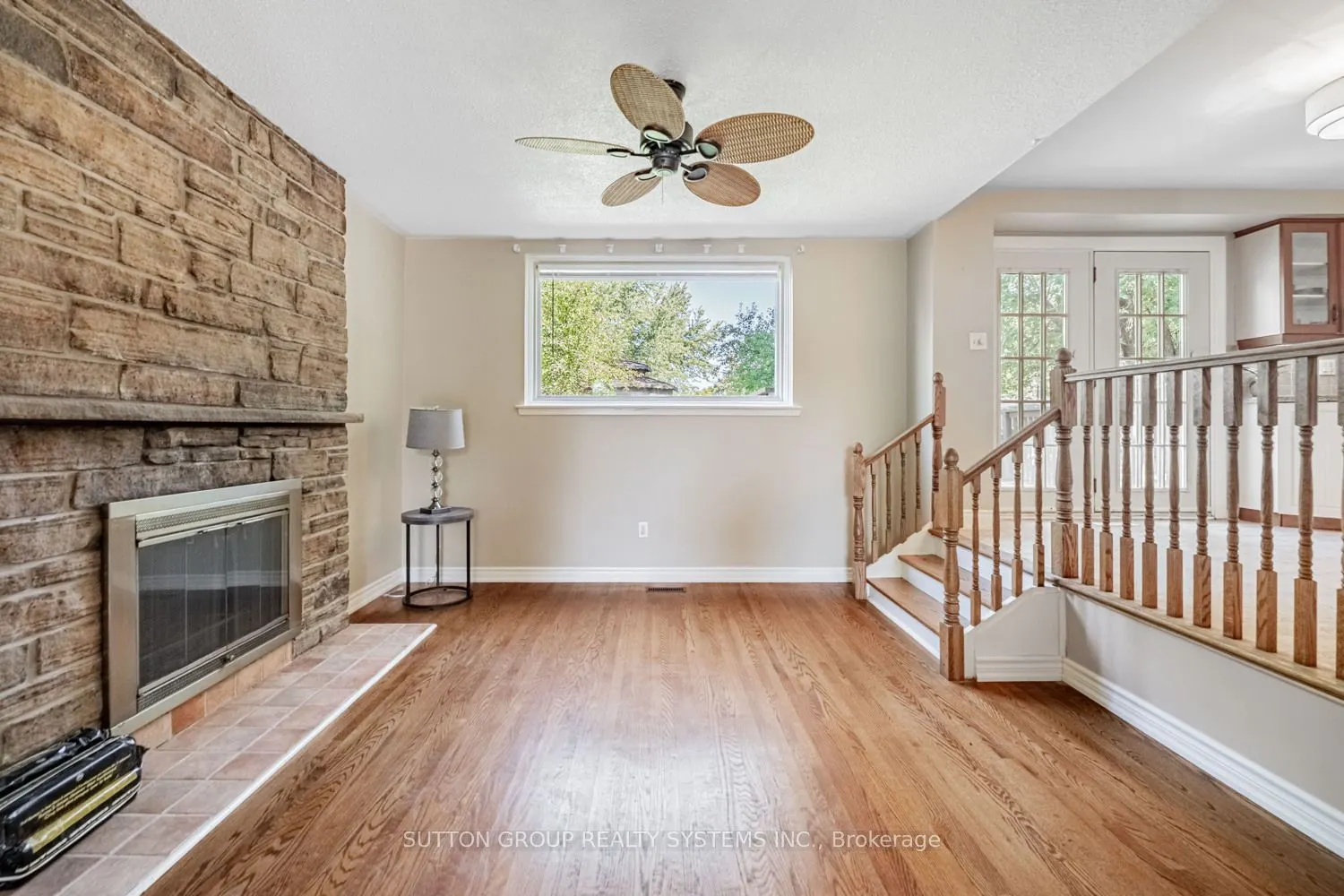 774 Banting Court