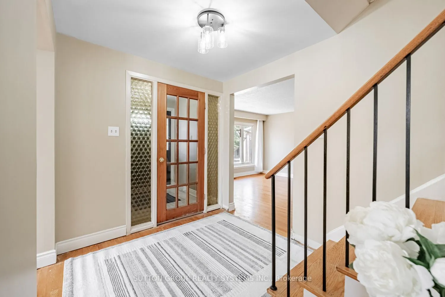 774 Banting Court